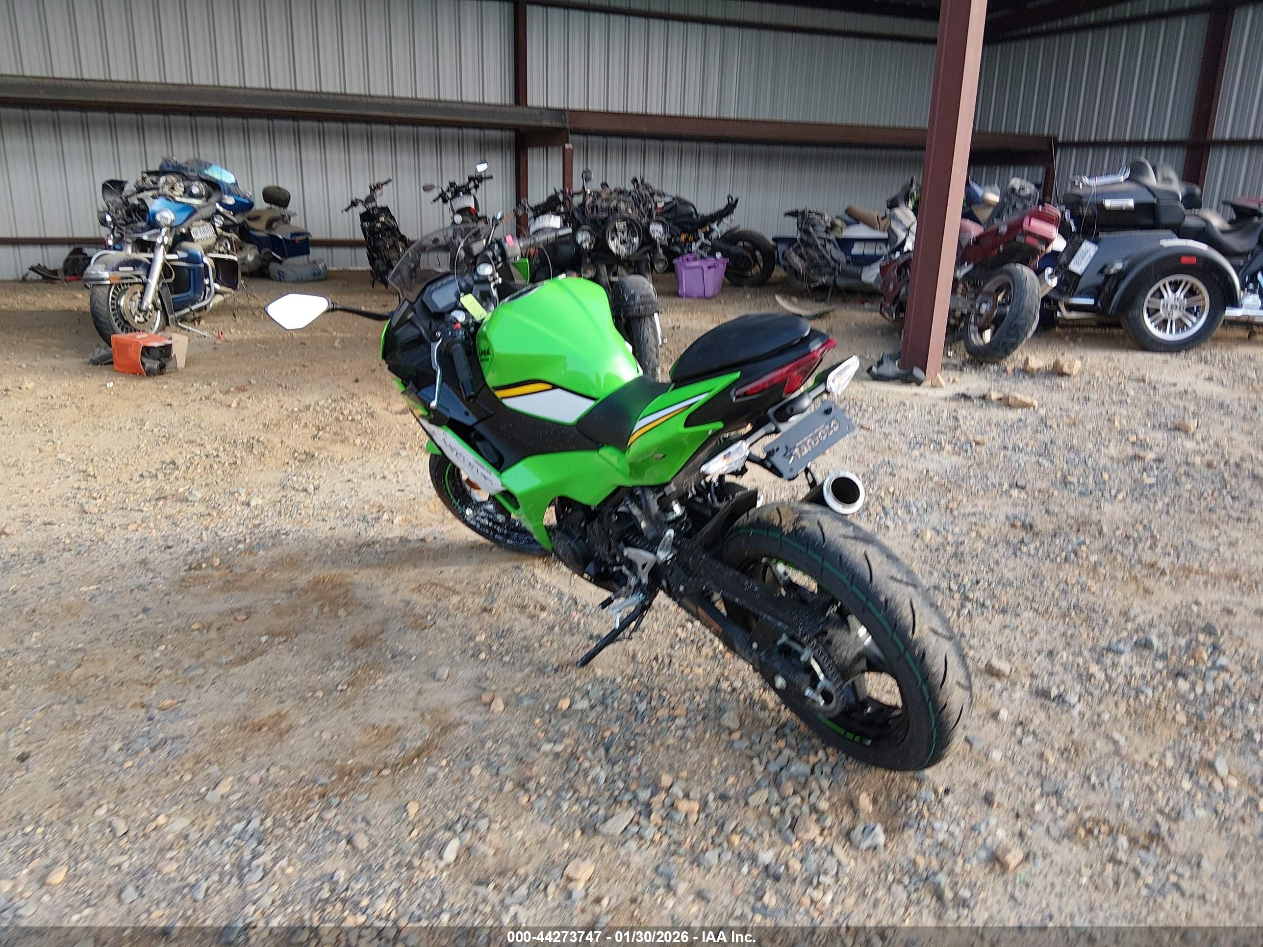 KAWASAKI EX500 image 3