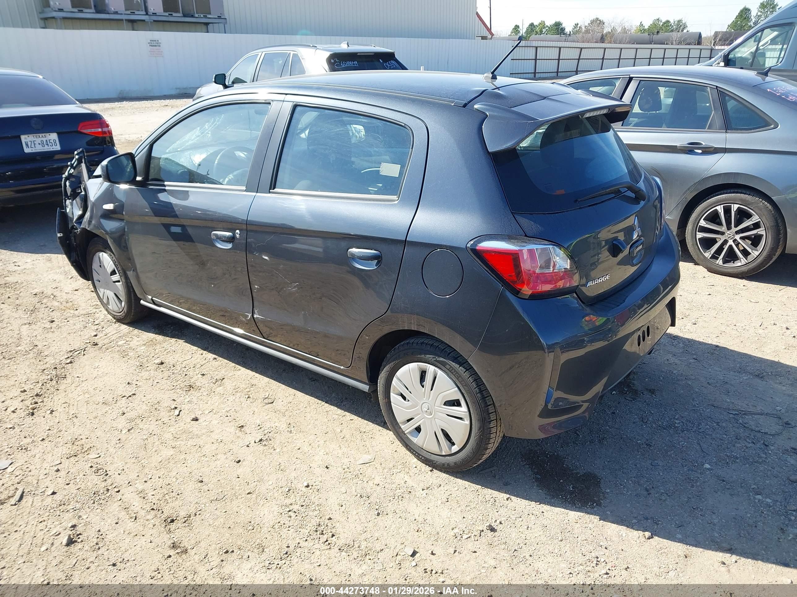 MITSUBISHI MIRAGE image 3