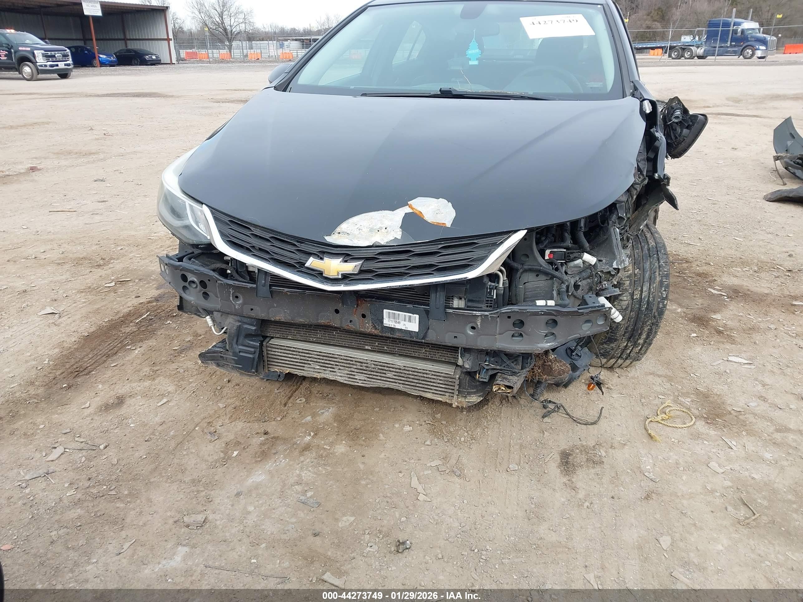 CHEVROLET CRUZE image 6