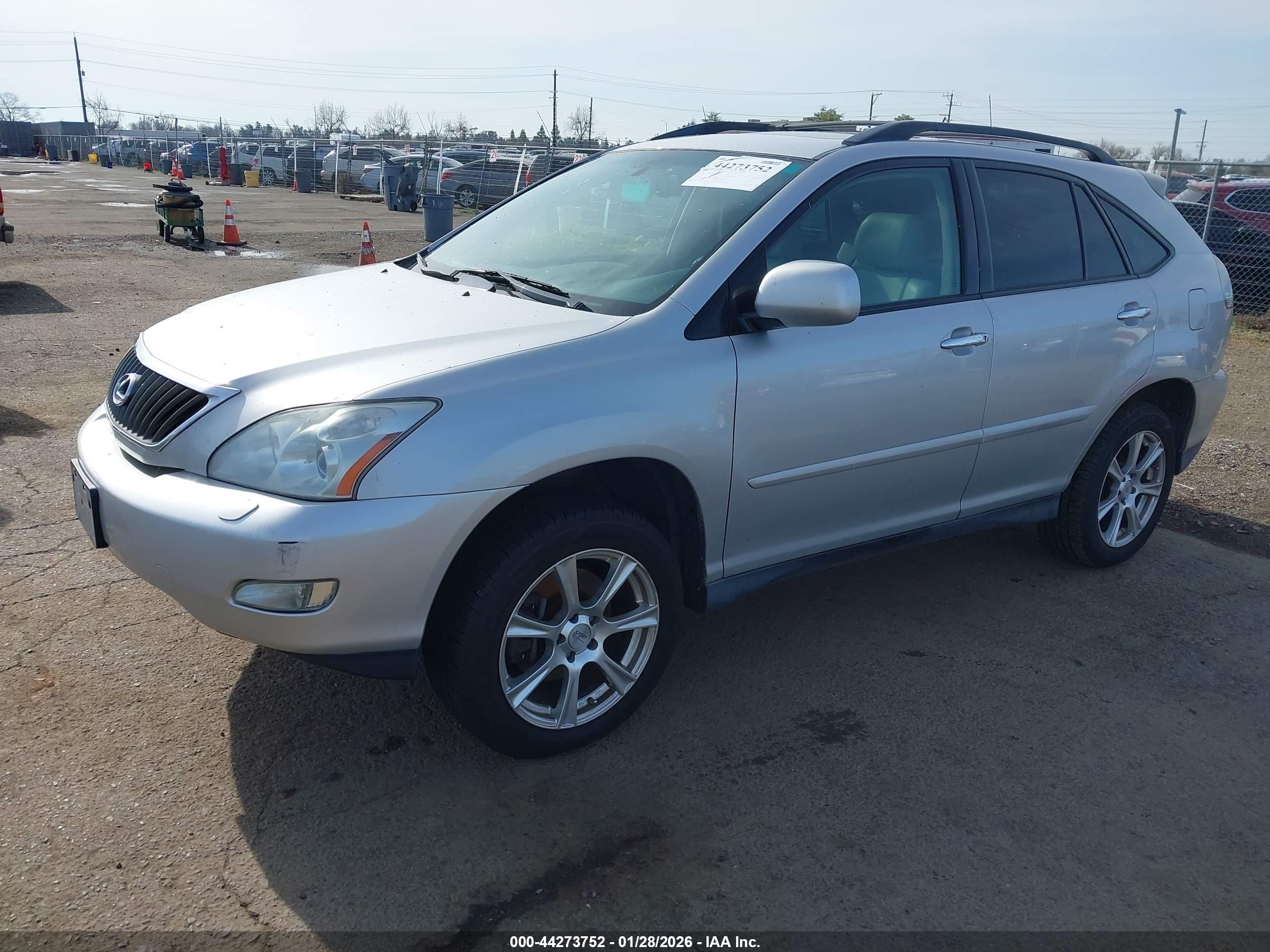 LEXUS RX image 2
