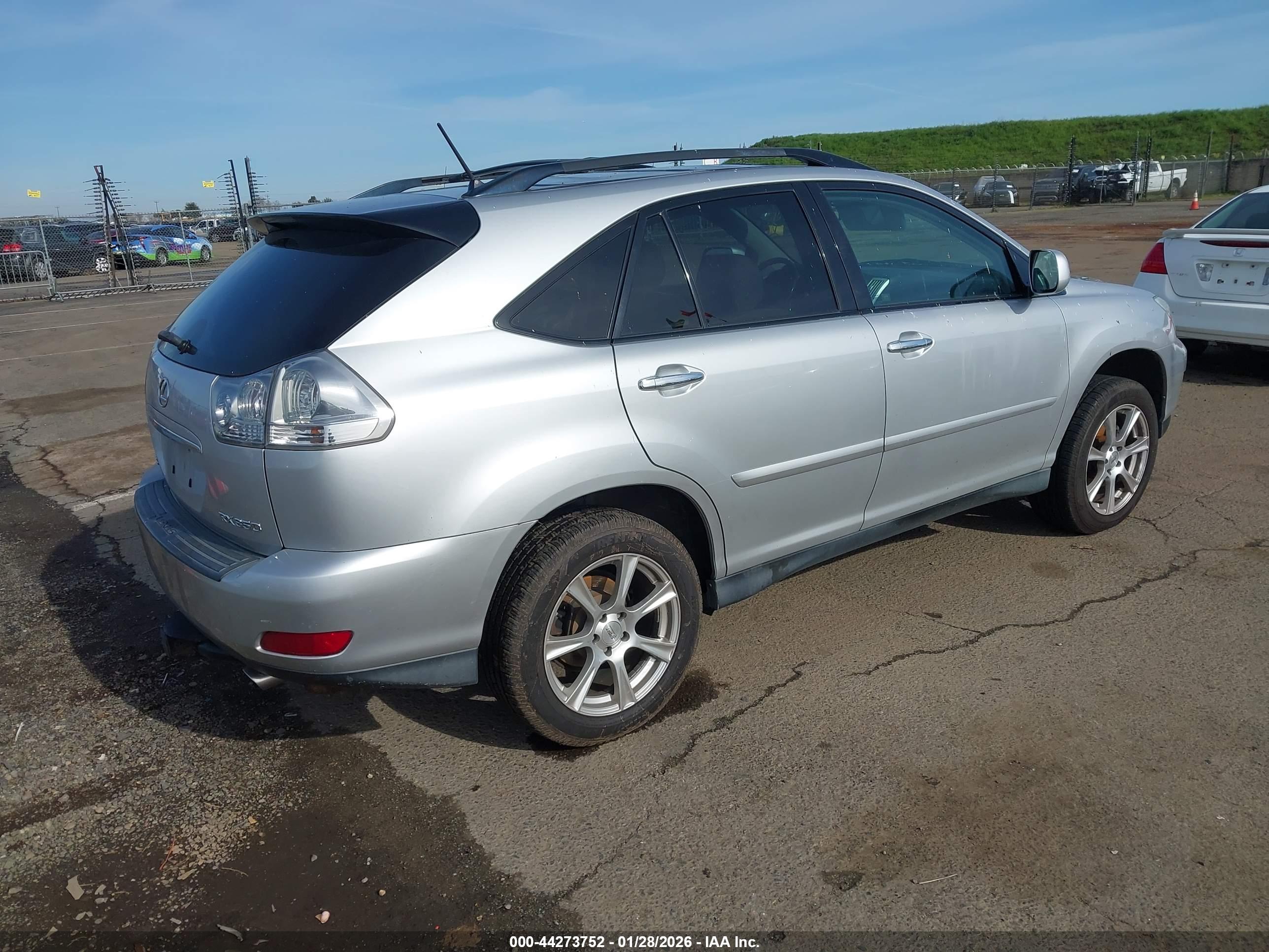 LEXUS RX image 4