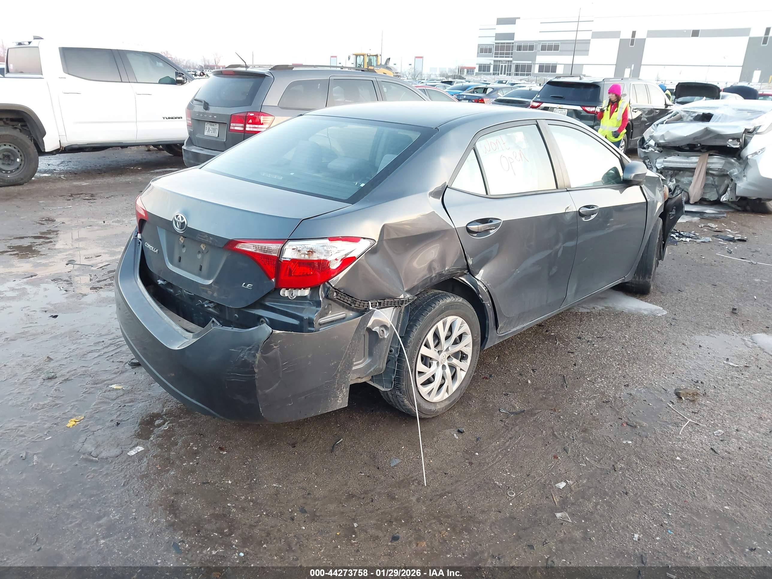 TOYOTA COROLLA image 4