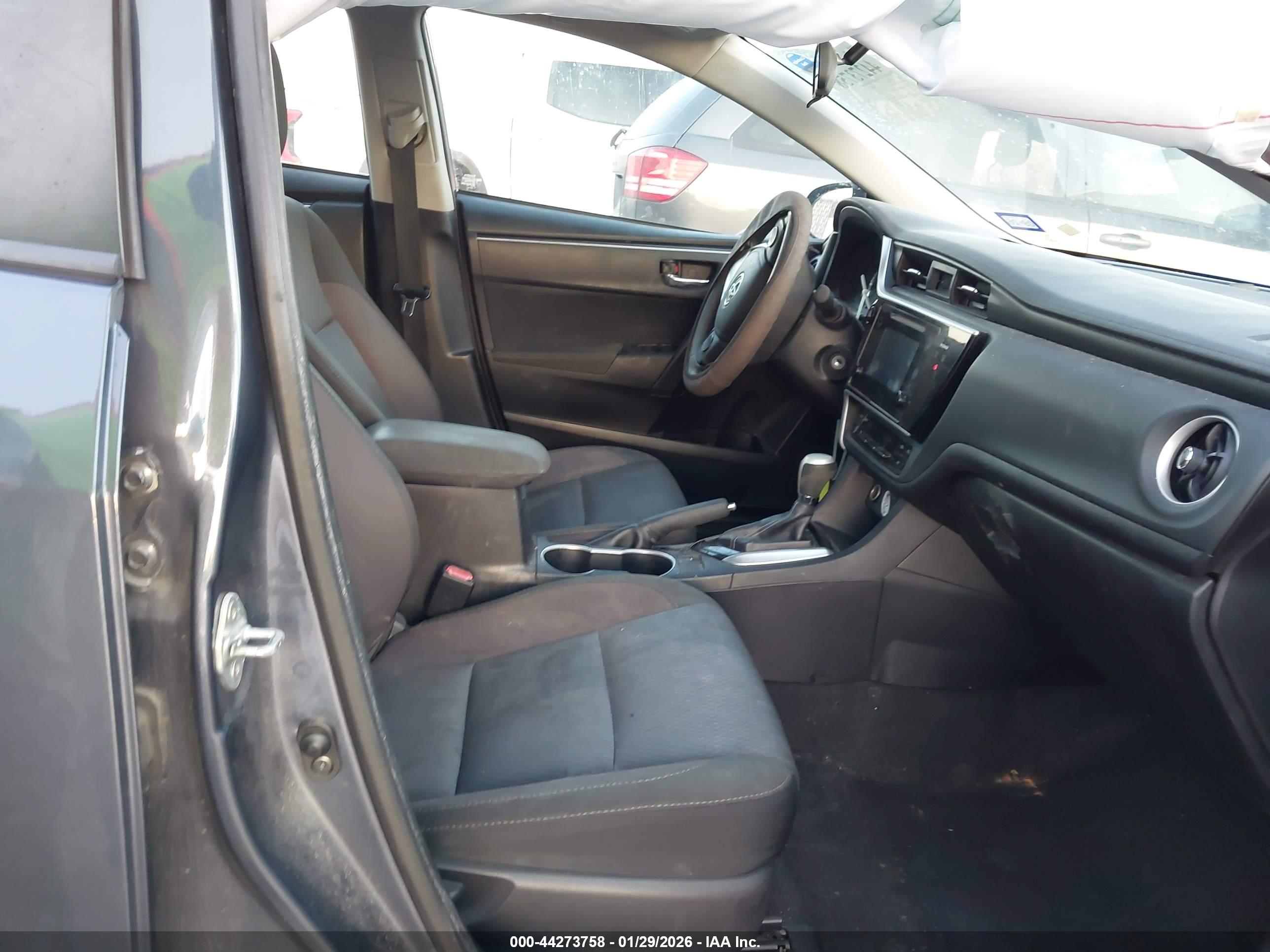 TOYOTA COROLLA image 5