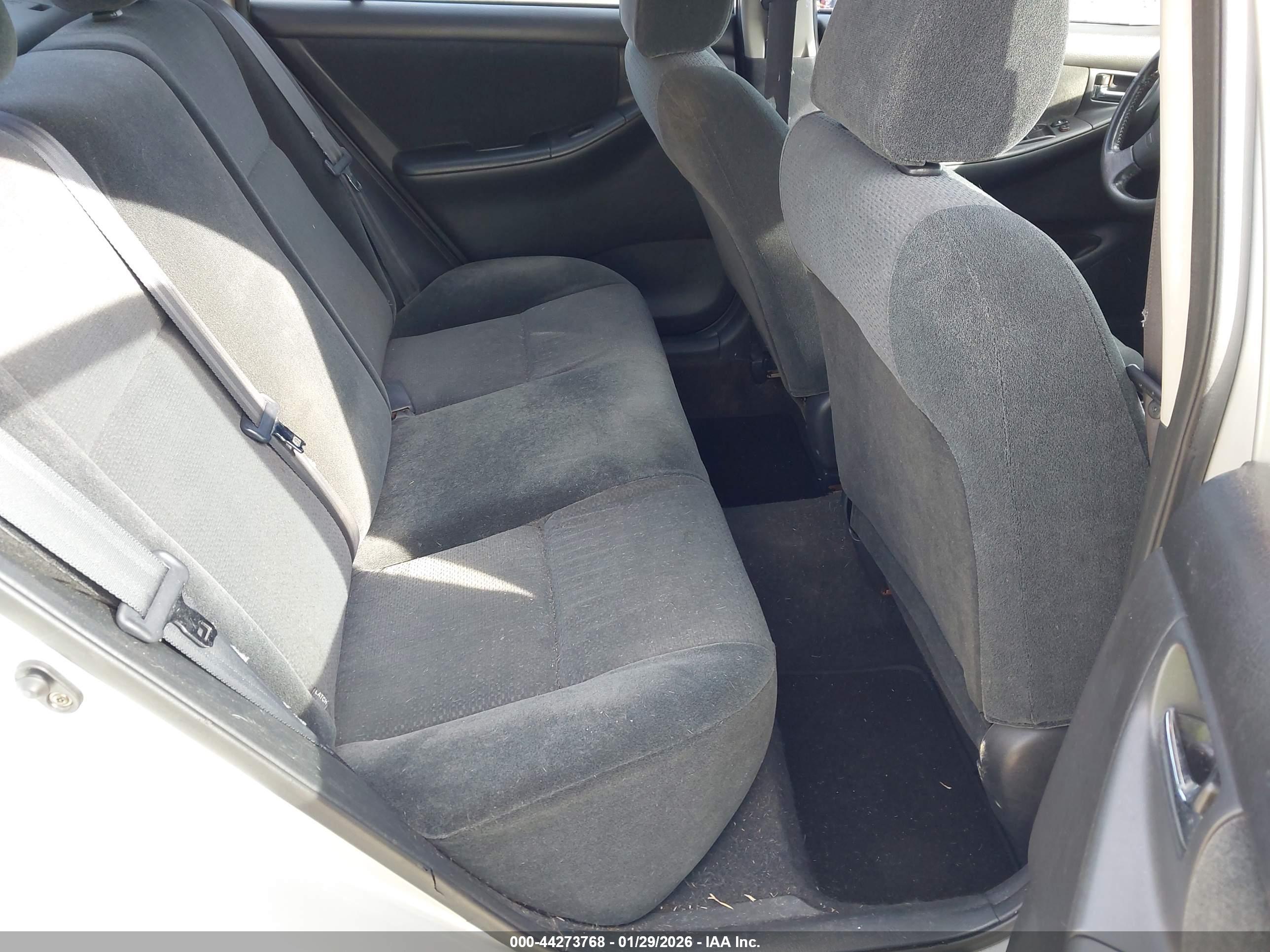 TOYOTA COROLLA image 8