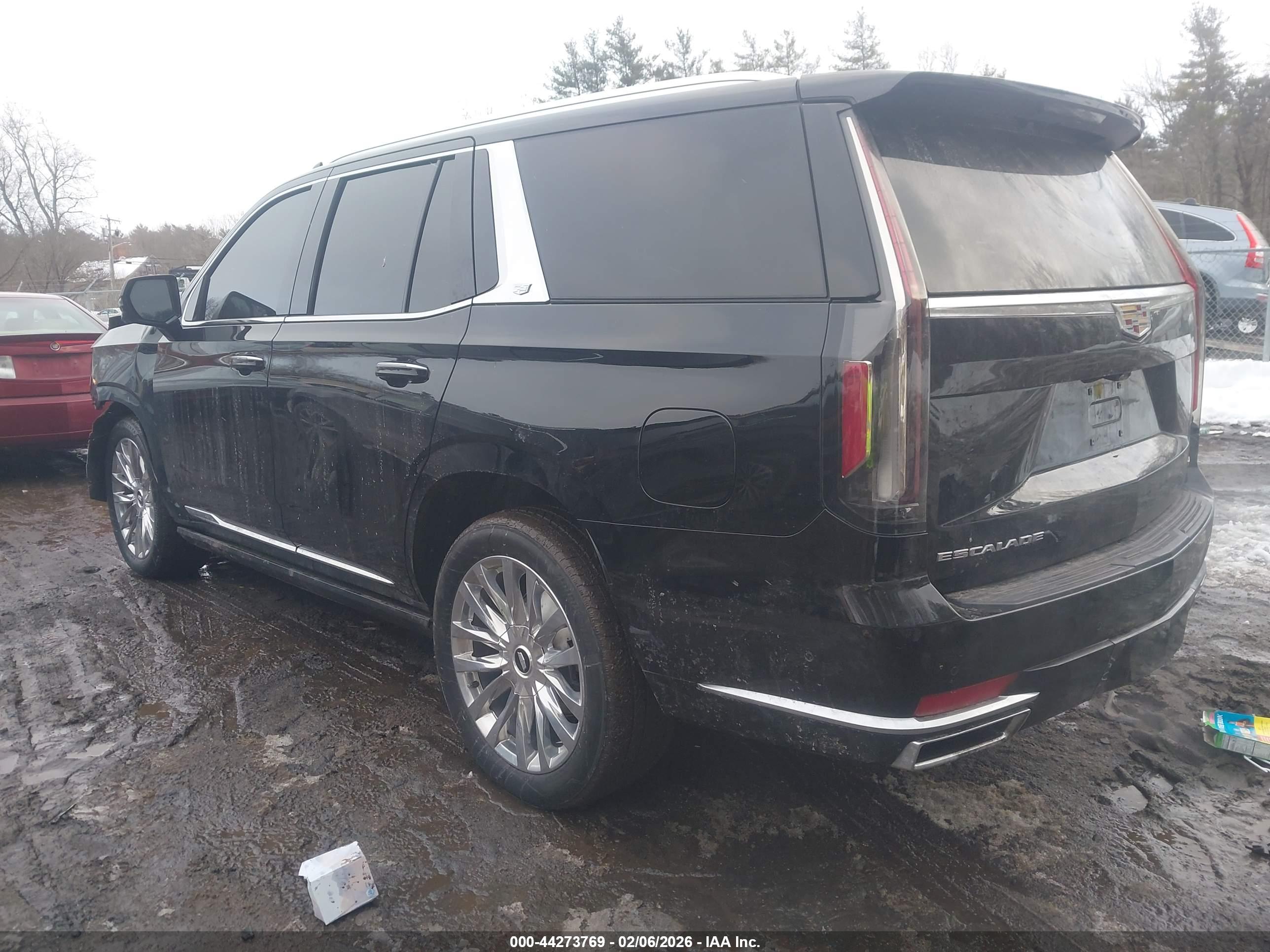 CADILLAC ESCALADE image 3