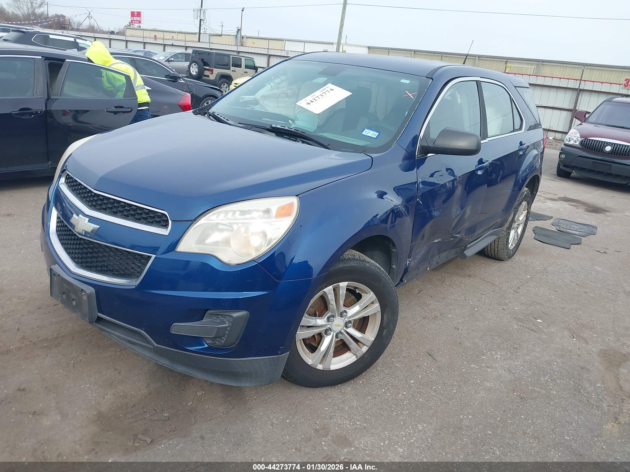 CHEVROLET EQUINOX image 2