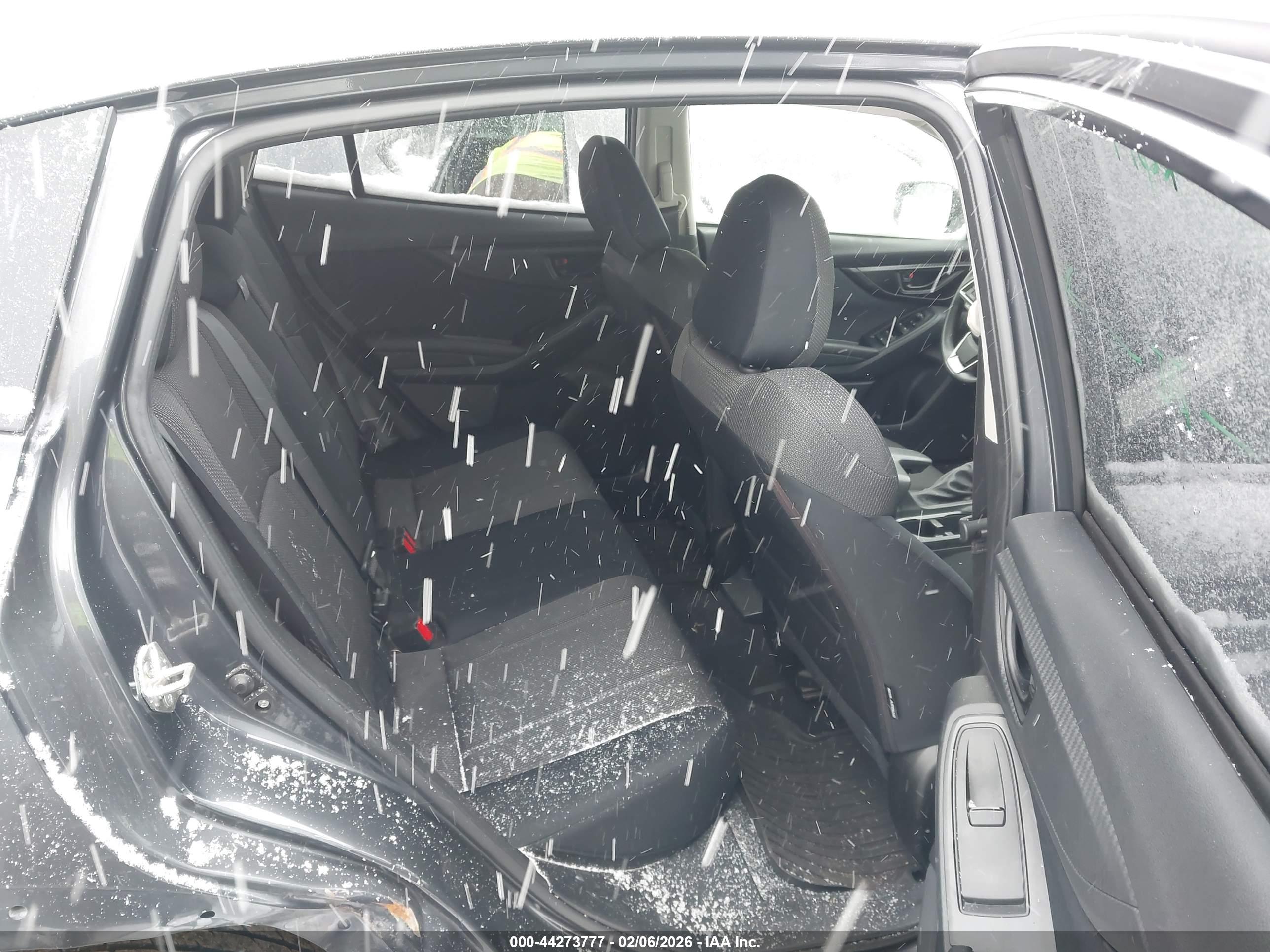 SUBARU CROSSTREK image 8