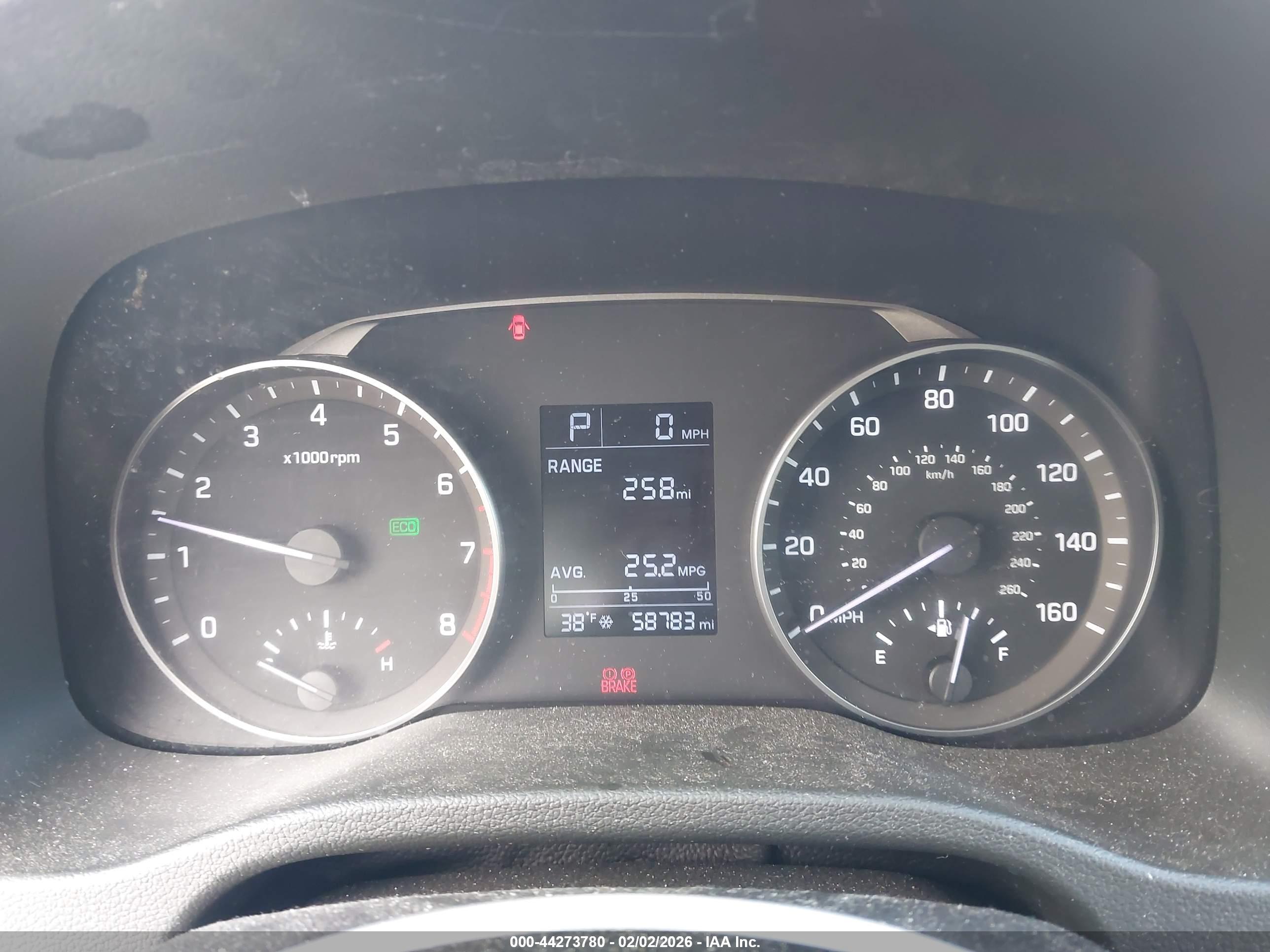 HYUNDAI ELANTRA image 7