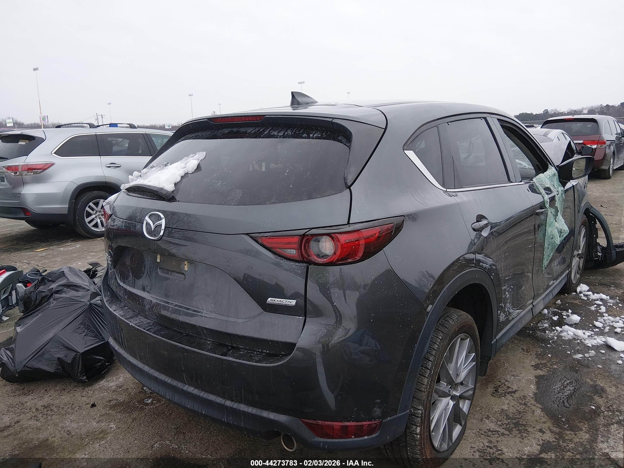 MAZDA CX-5 image 4