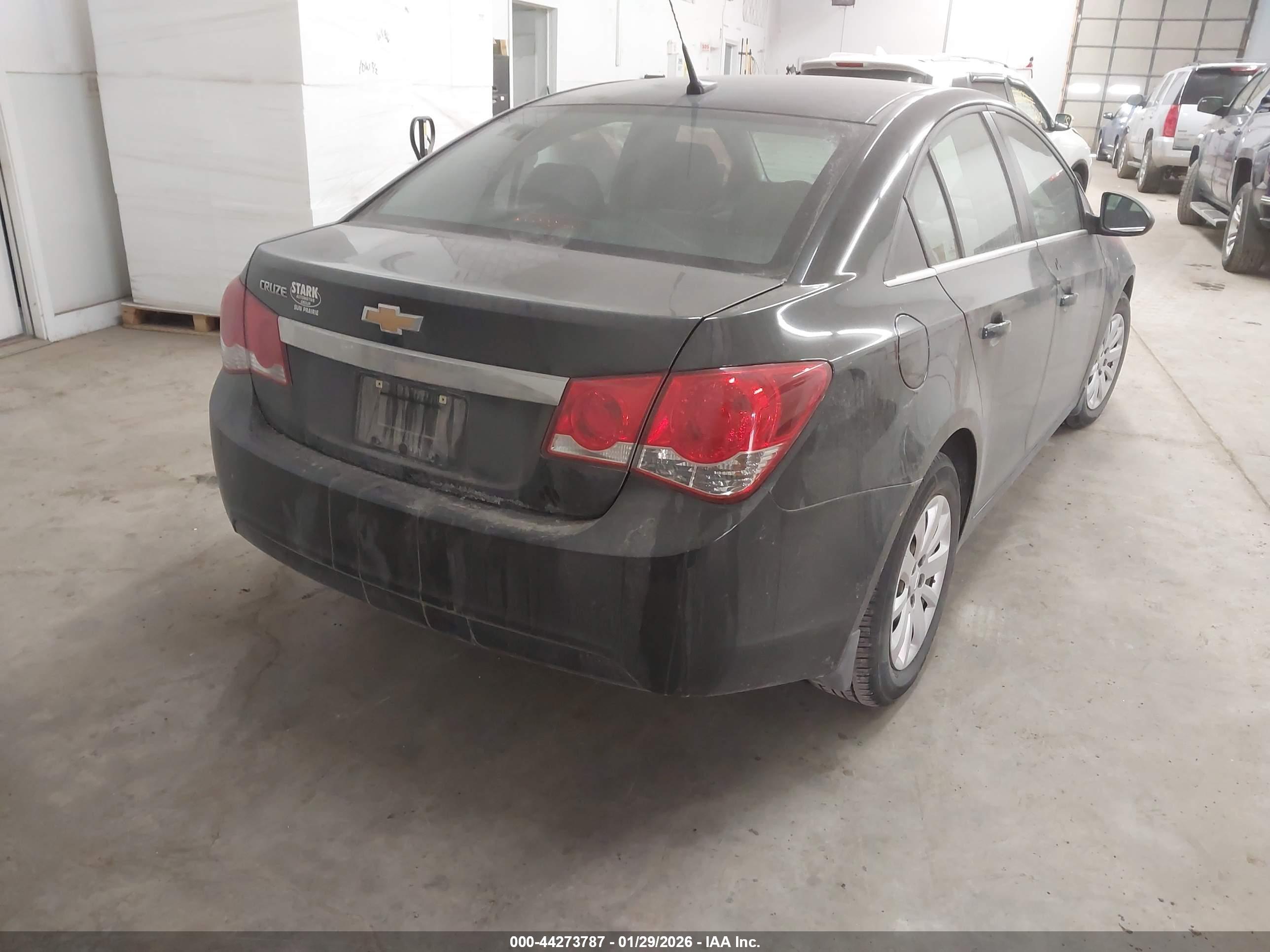CHEVROLET CRUZE image 4