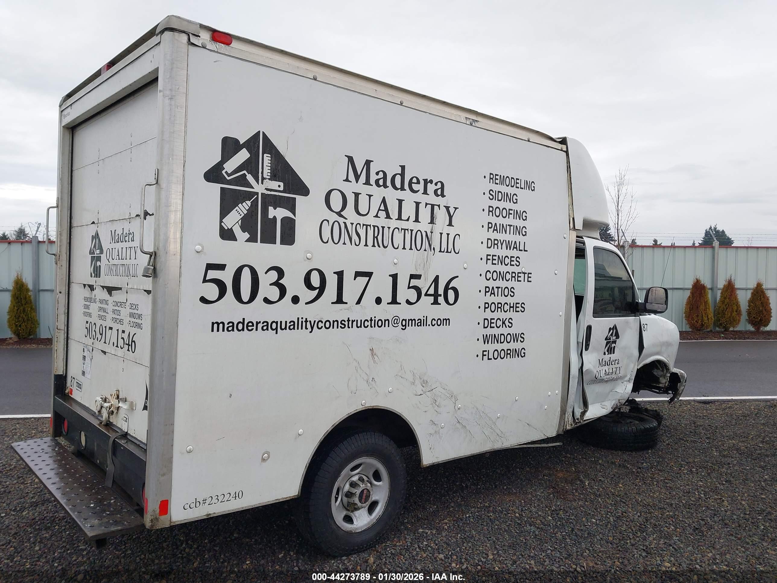 GMC SAVANA image 4