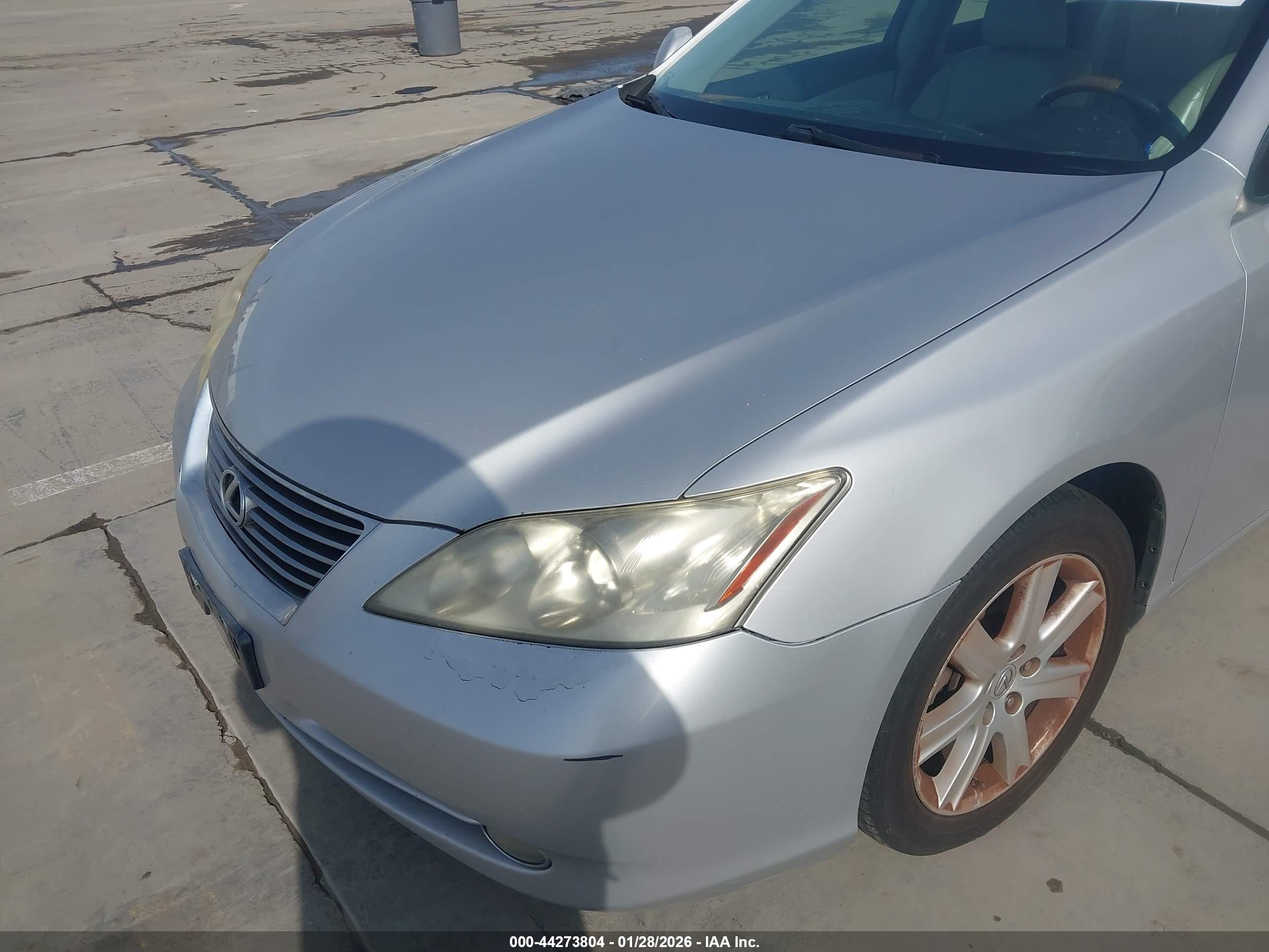 LEXUS ES image 6