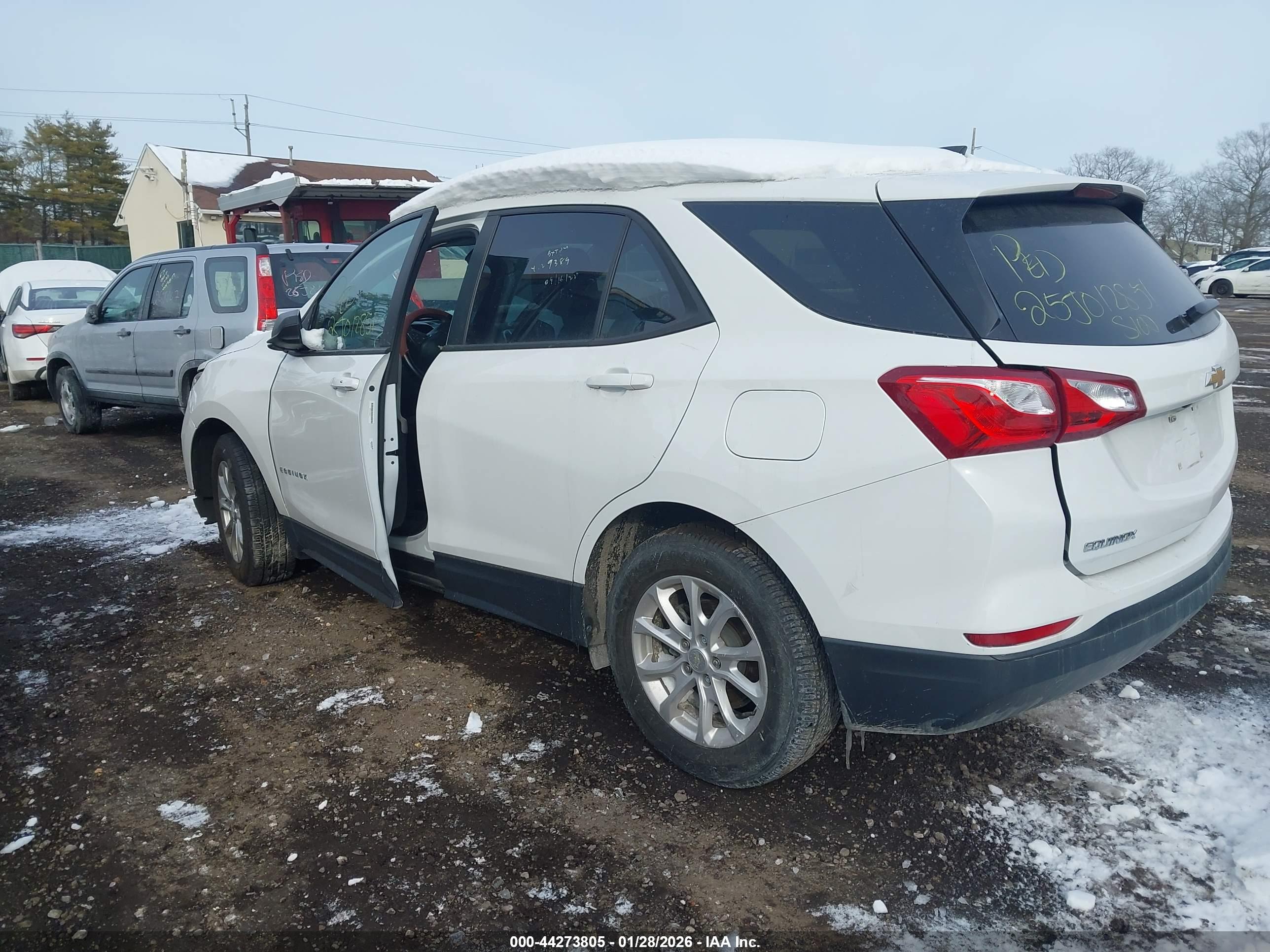 CHEVROLET EQUINOX image 3