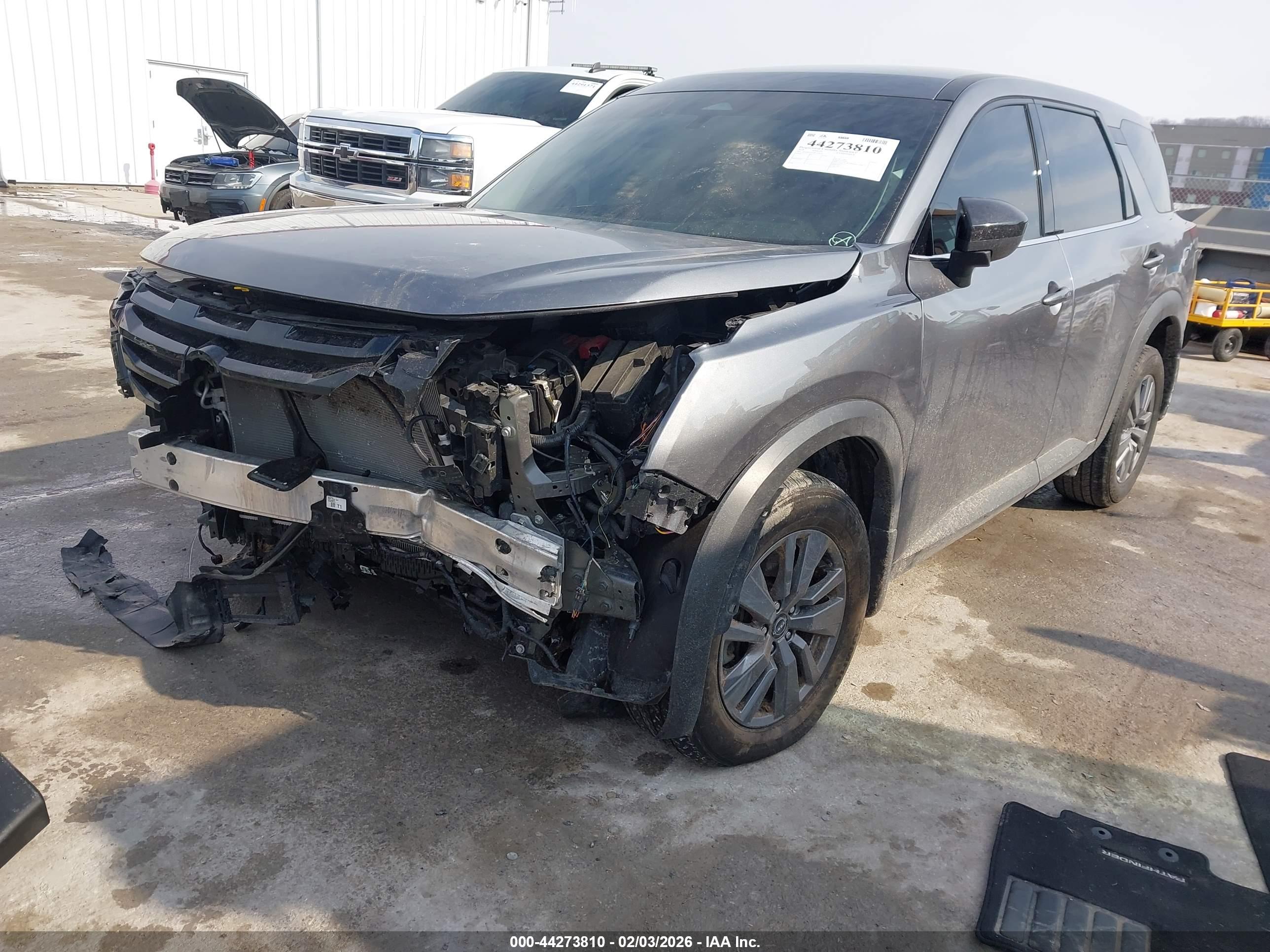 NISSAN PATHFINDER image 2