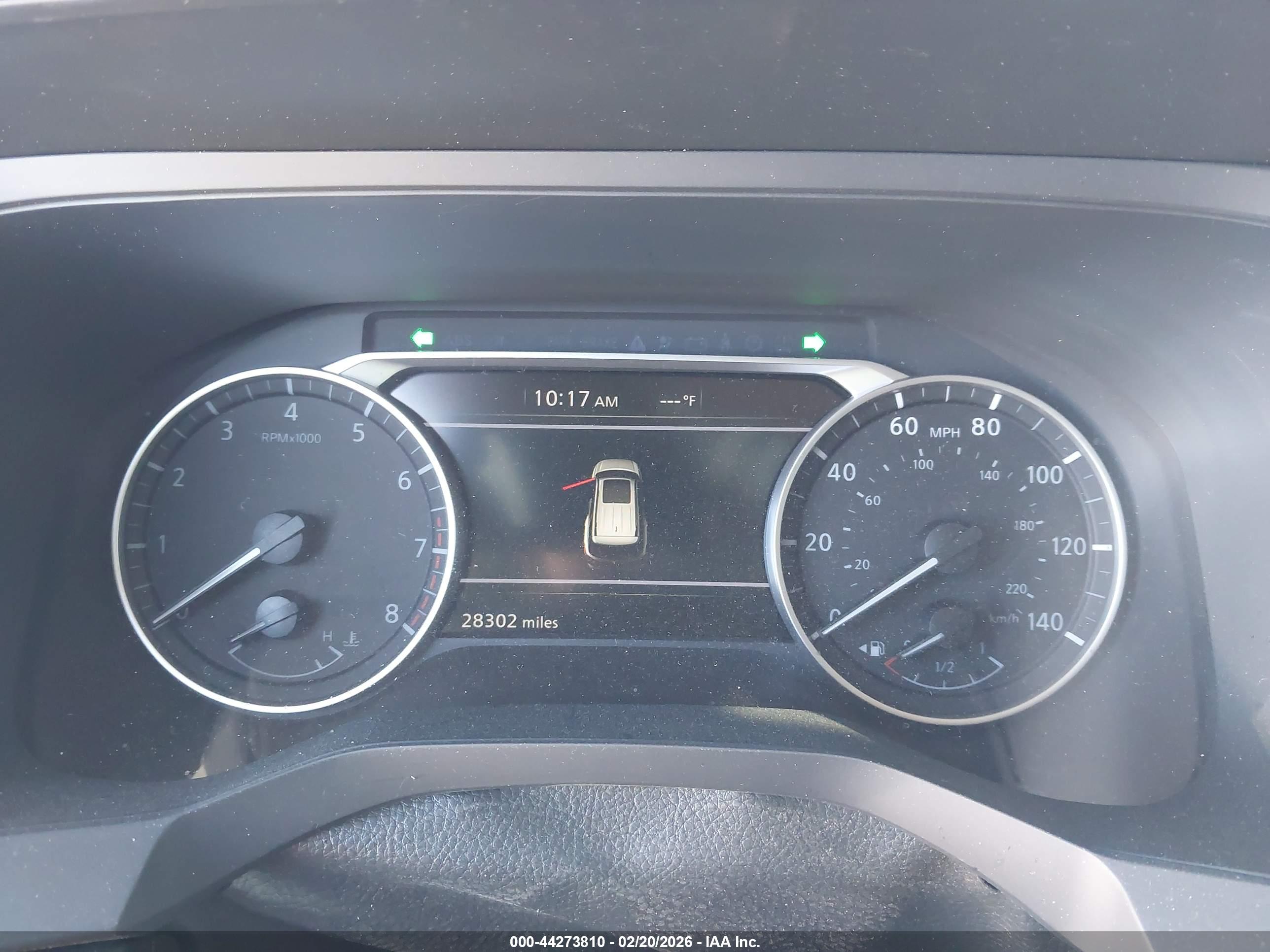 NISSAN PATHFINDER image 7