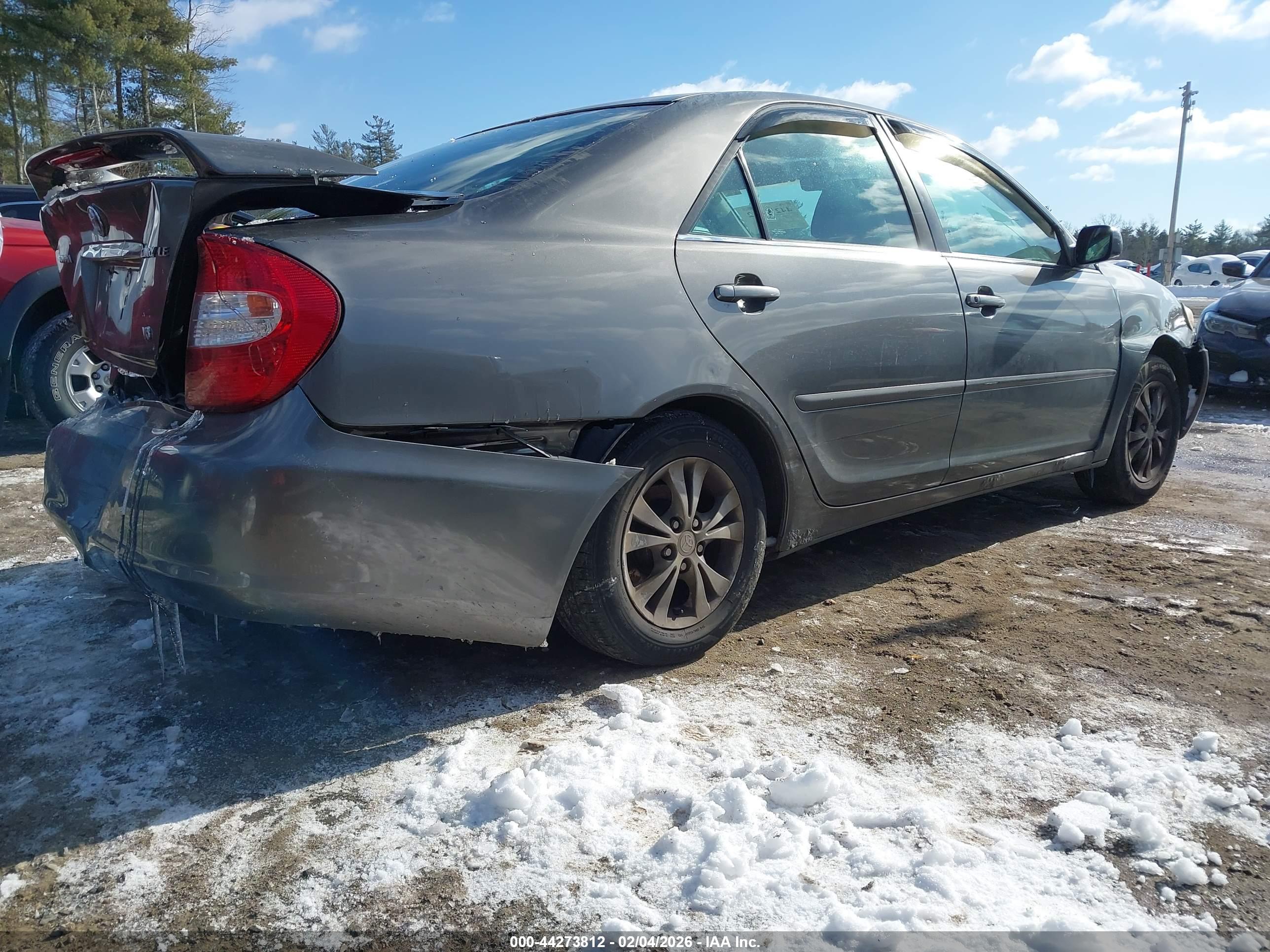 TOYOTA CAMRY image 4