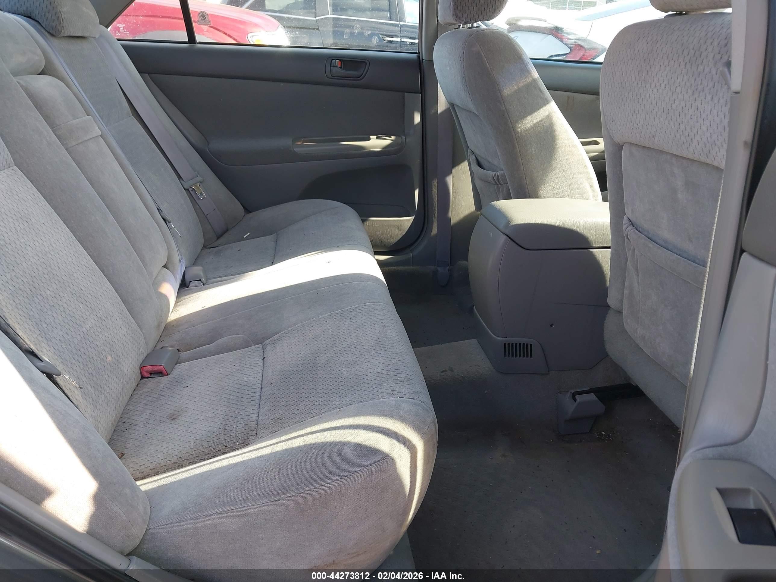 TOYOTA CAMRY image 8