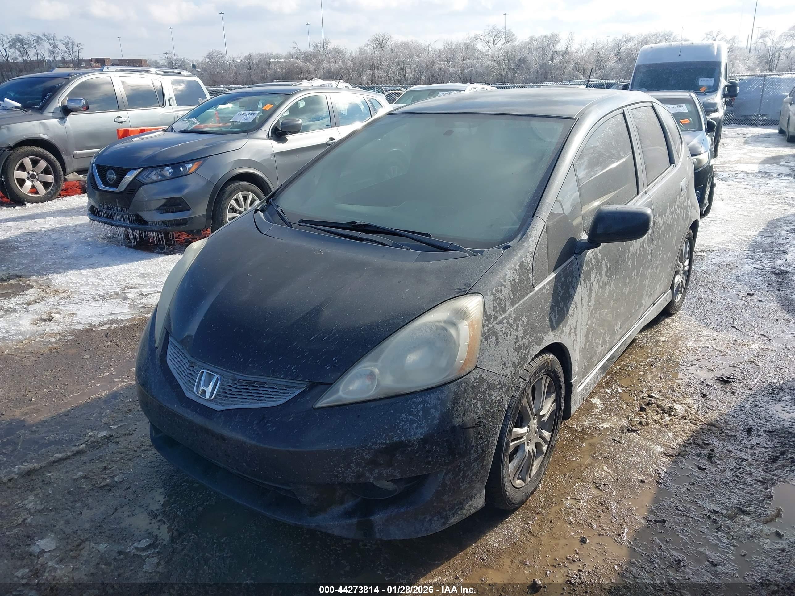 HONDA FIT image 6