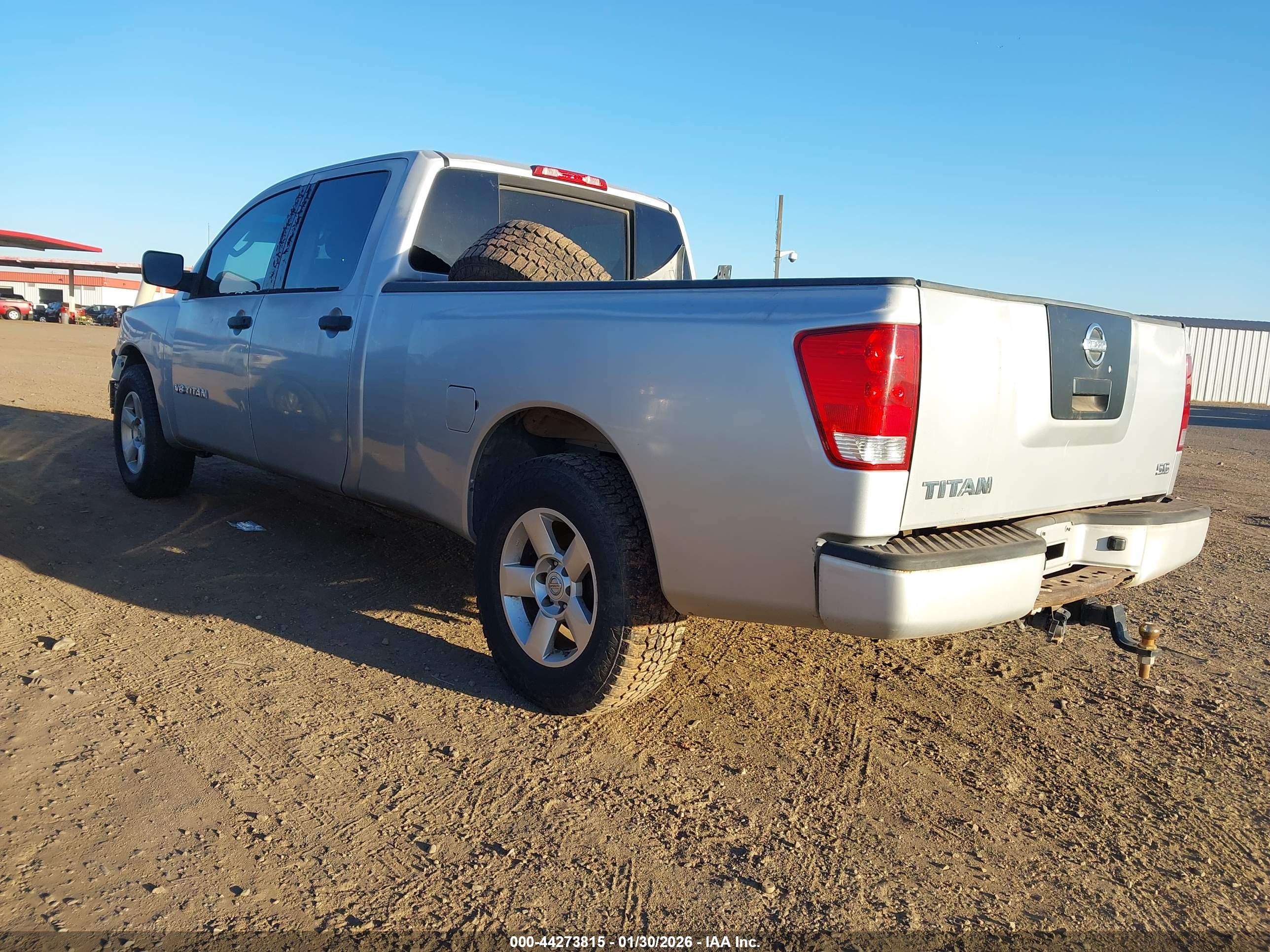 NISSAN TITAN image 3