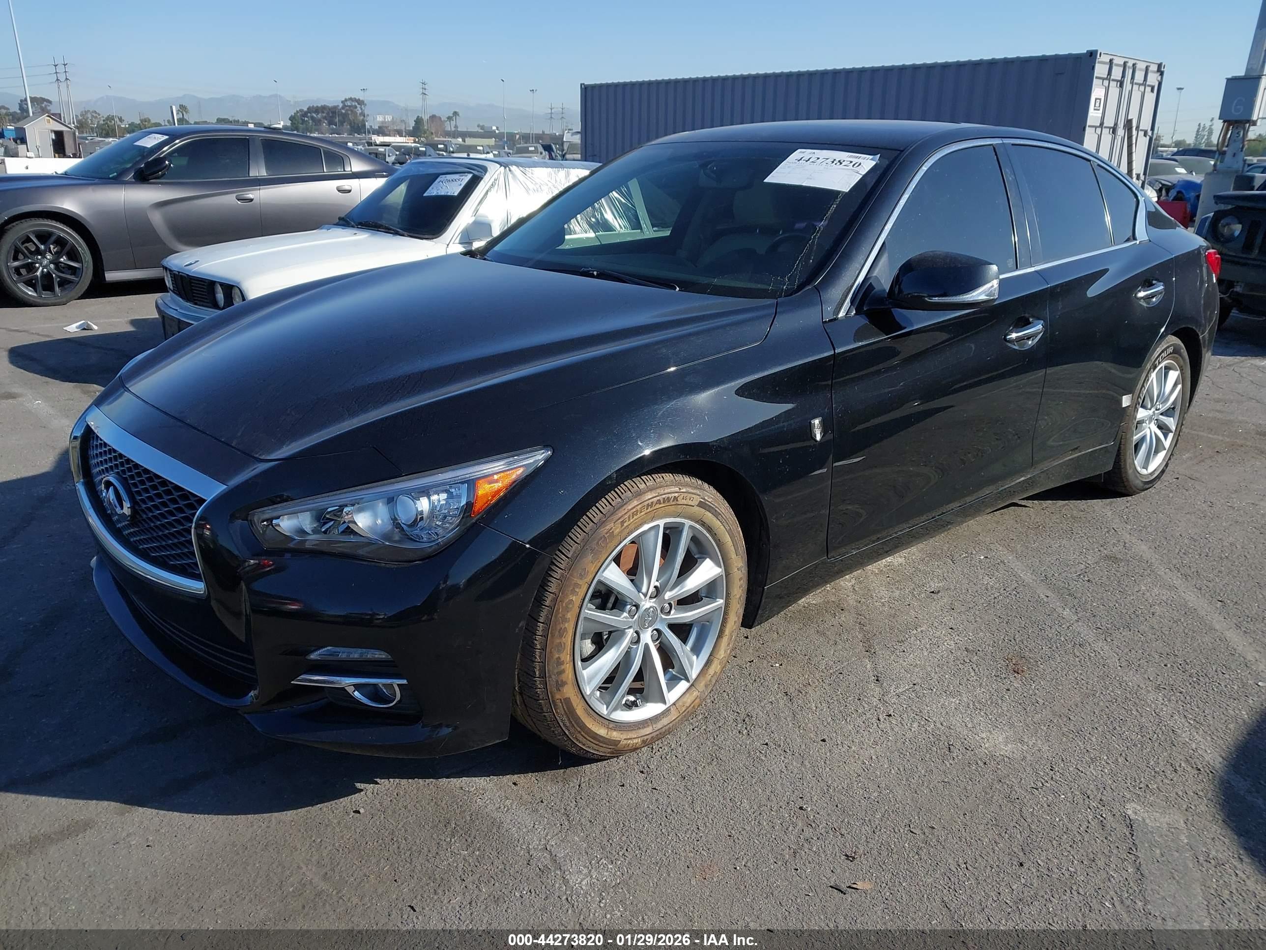 INFINITI Q50 image 2