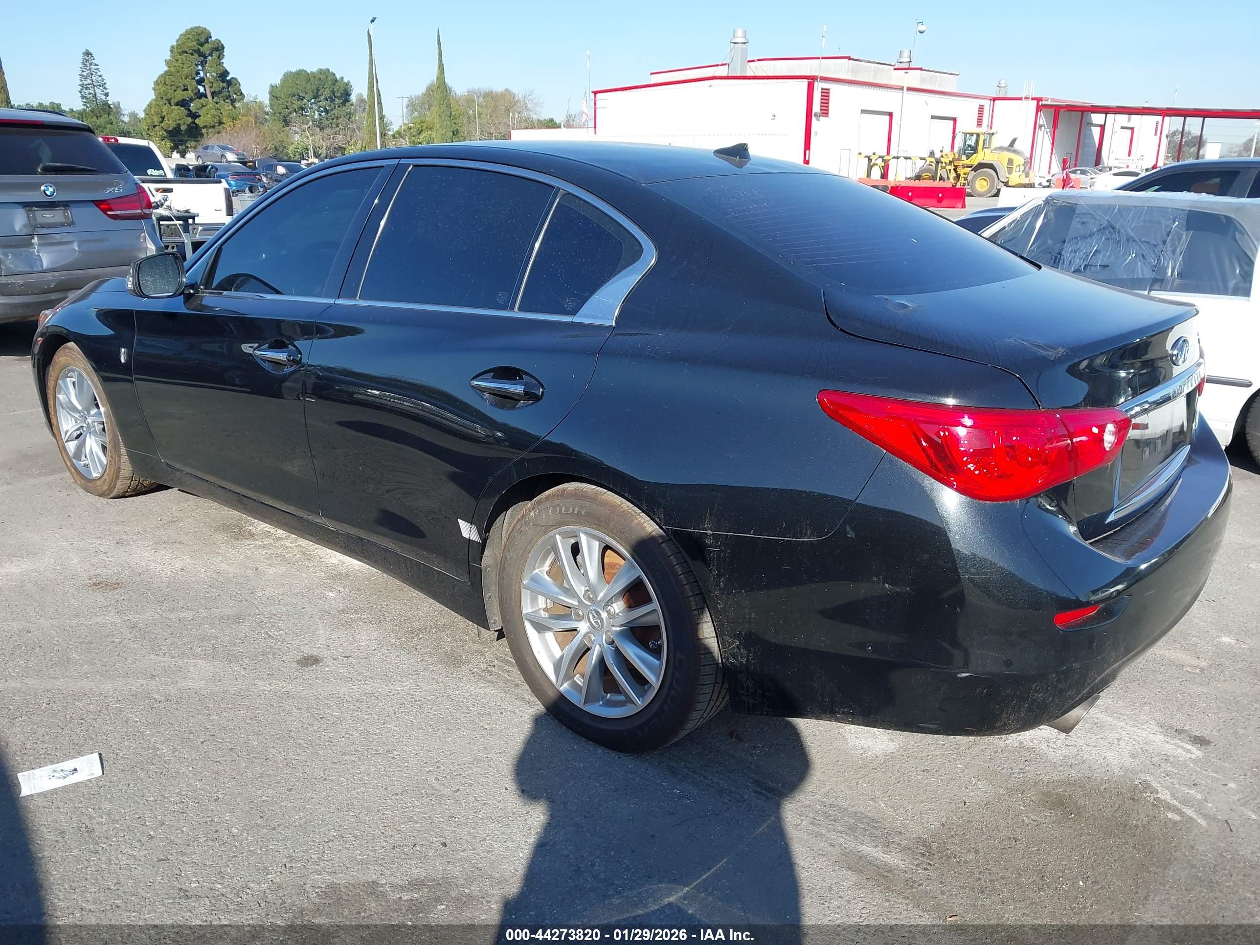 INFINITI Q50 image 3