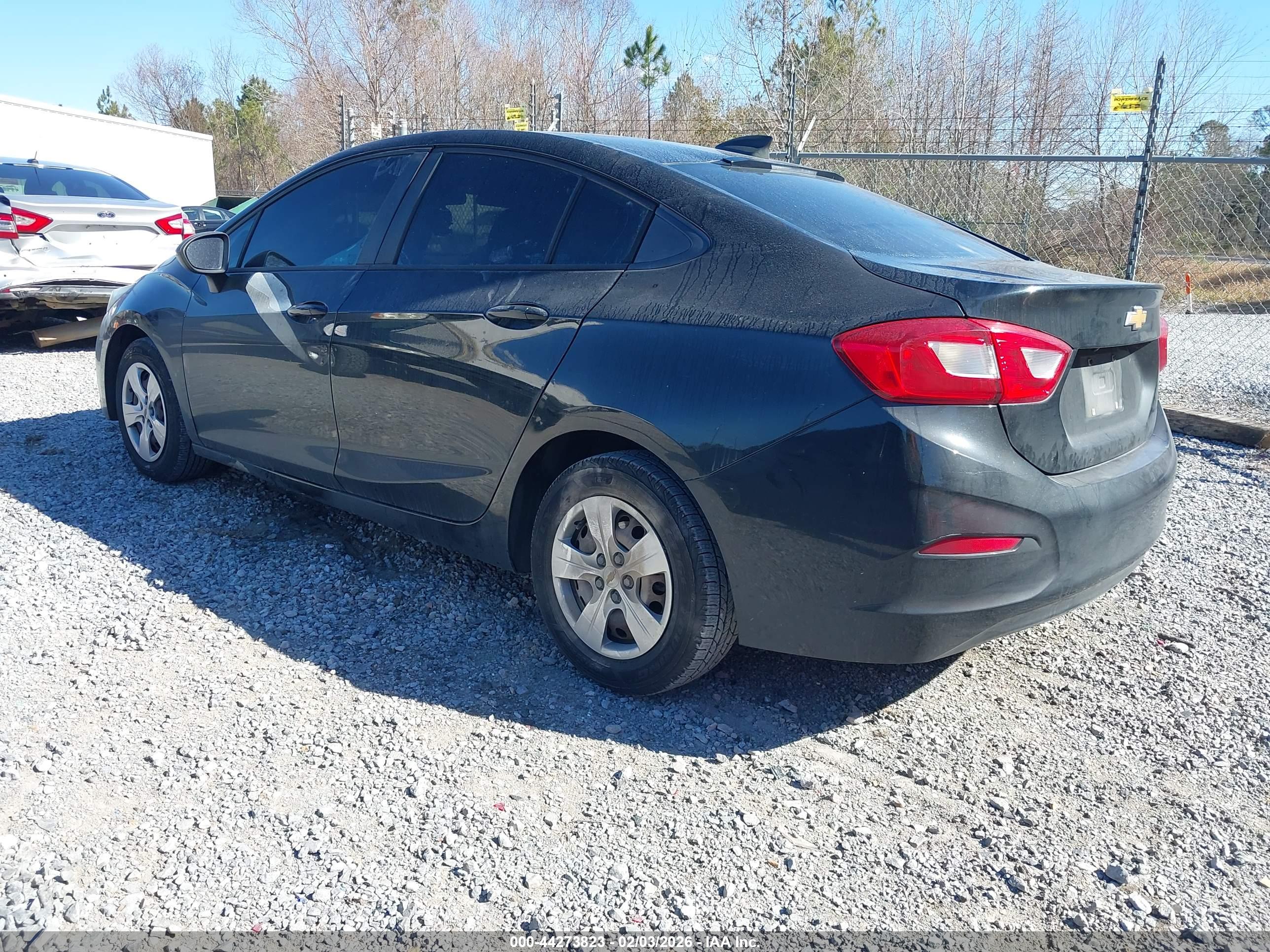 CHEVROLET CRUZE image 3
