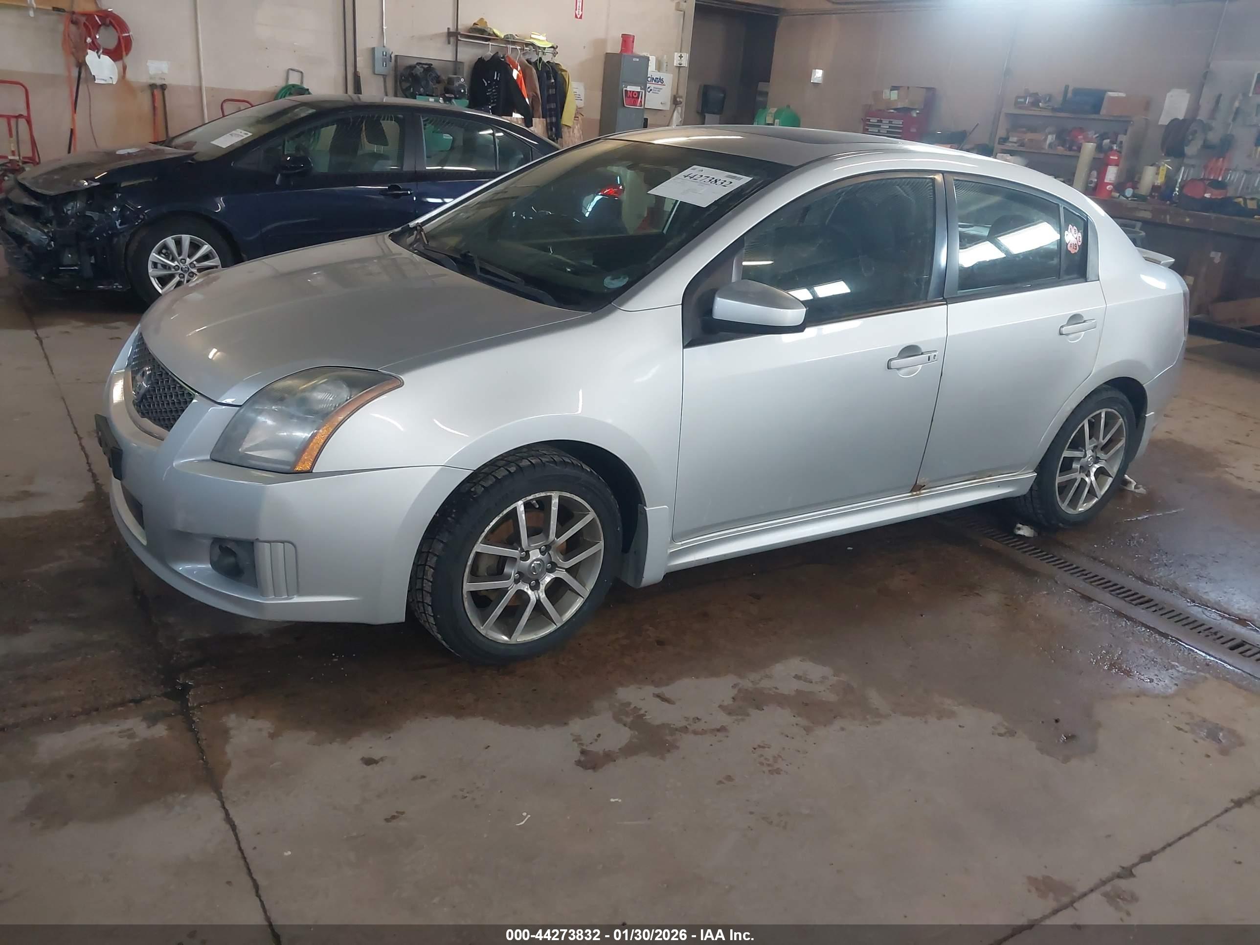 NISSAN SENTRA image 2