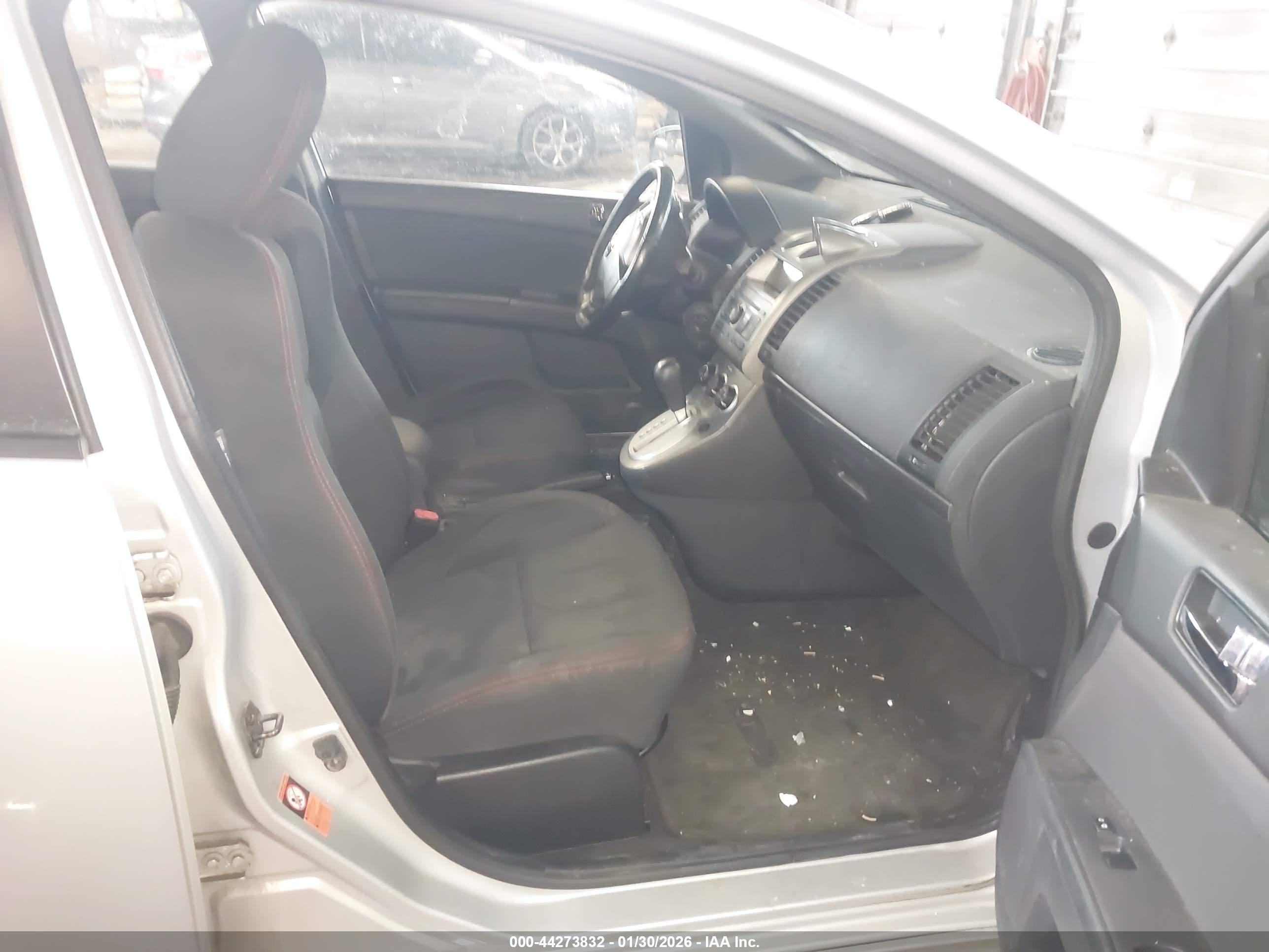 NISSAN SENTRA image 5