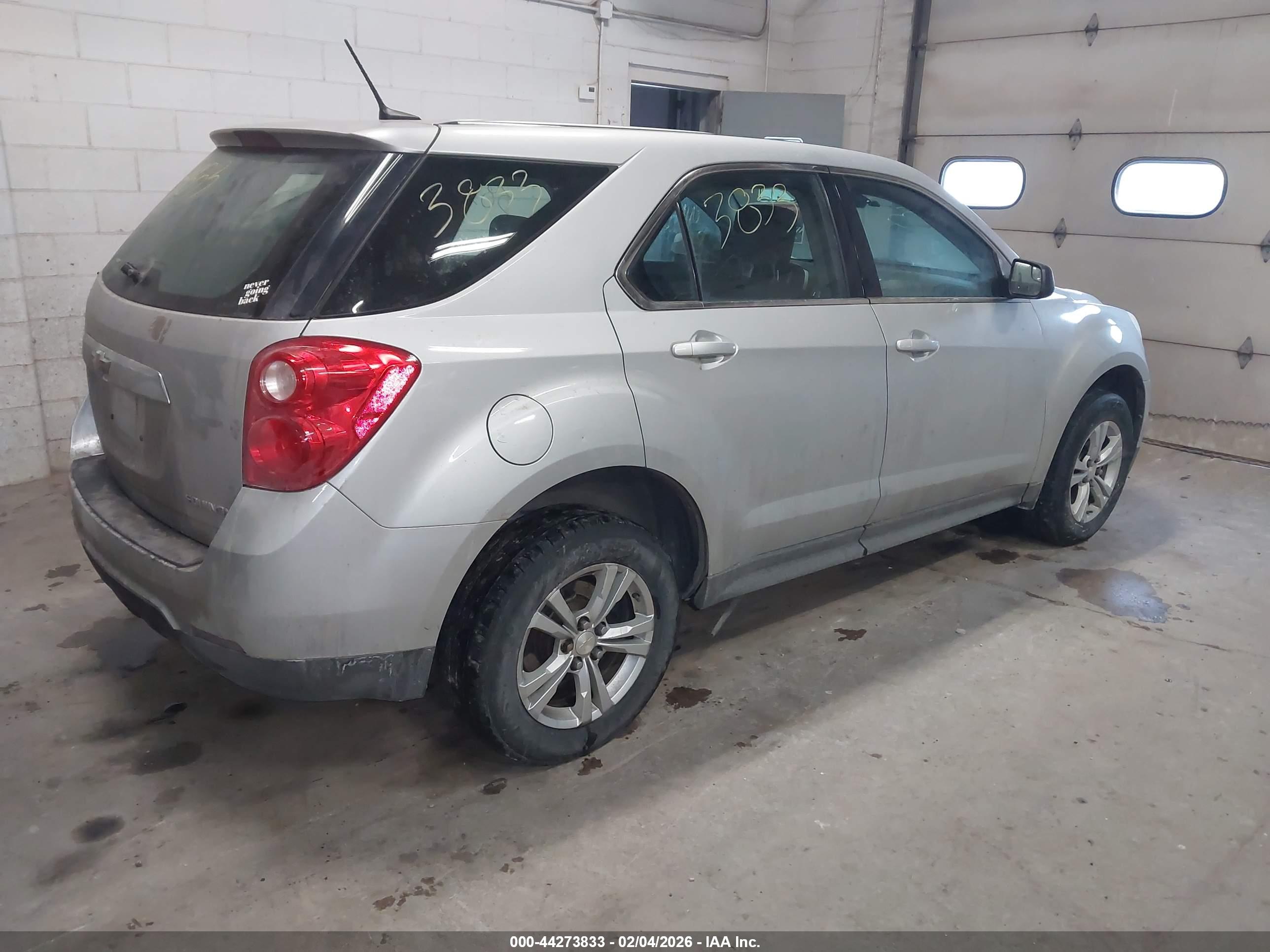 CHEVROLET EQUINOX image 4