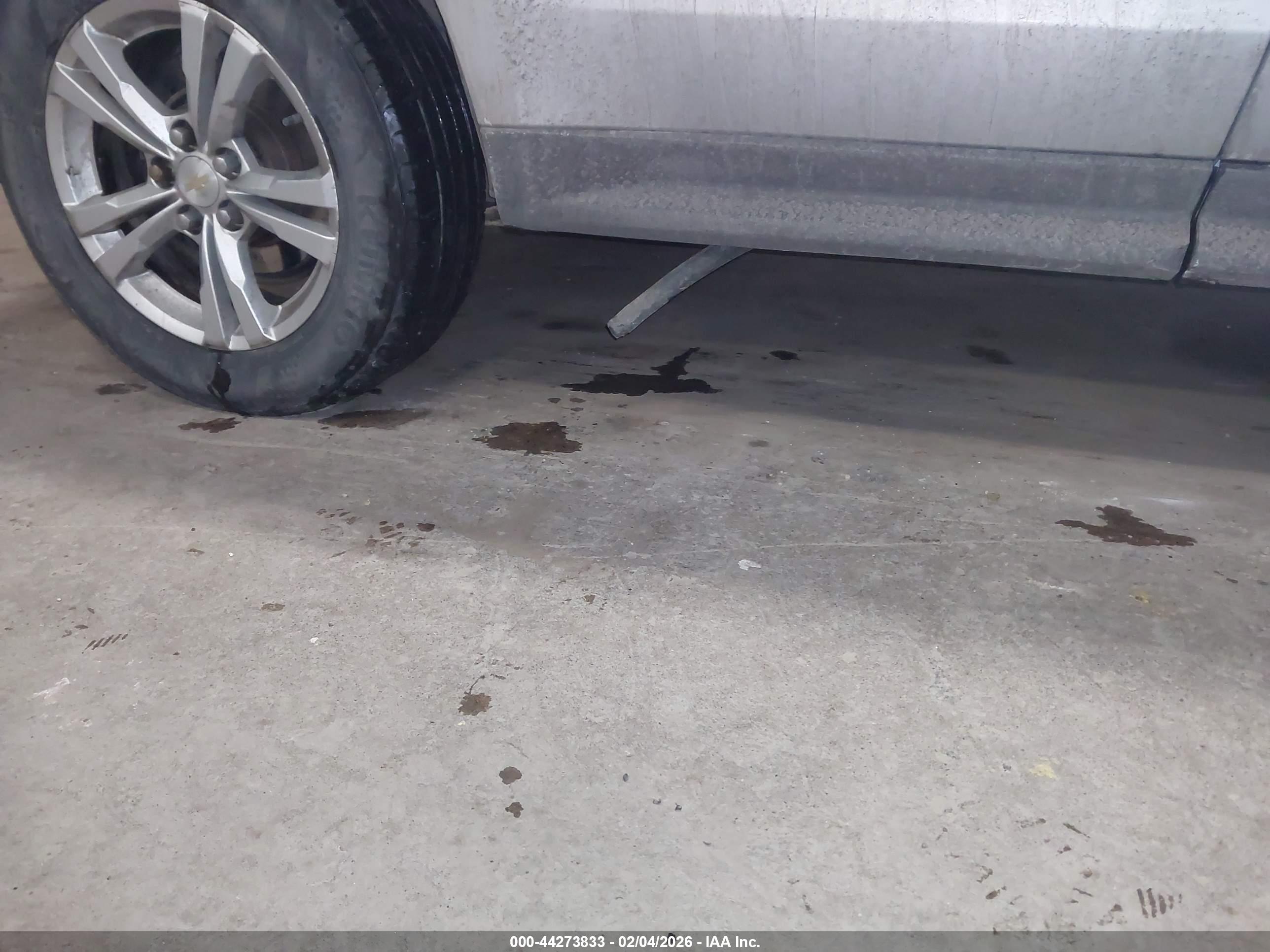 CHEVROLET EQUINOX image 6