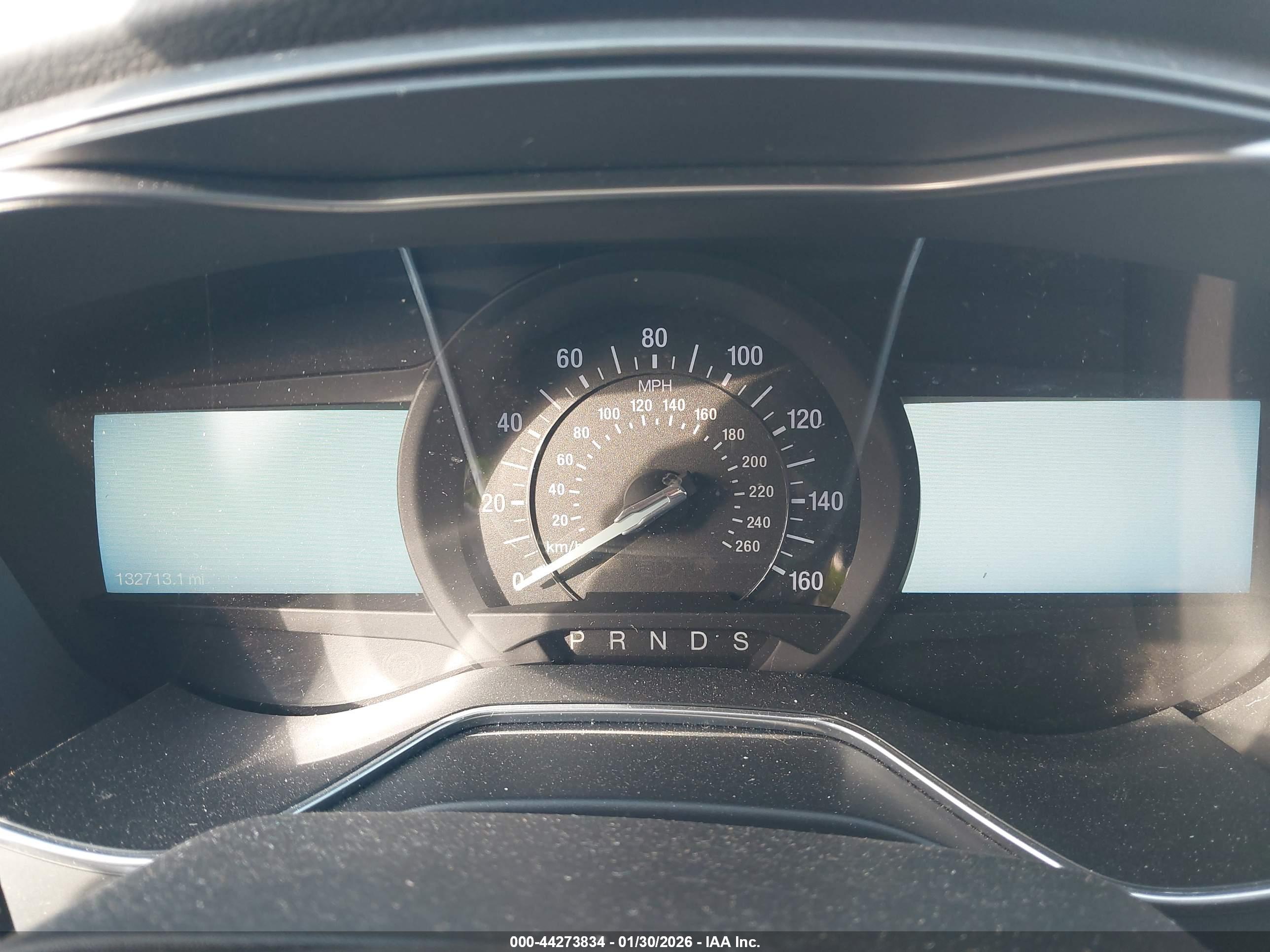 FORD FUSION image 7