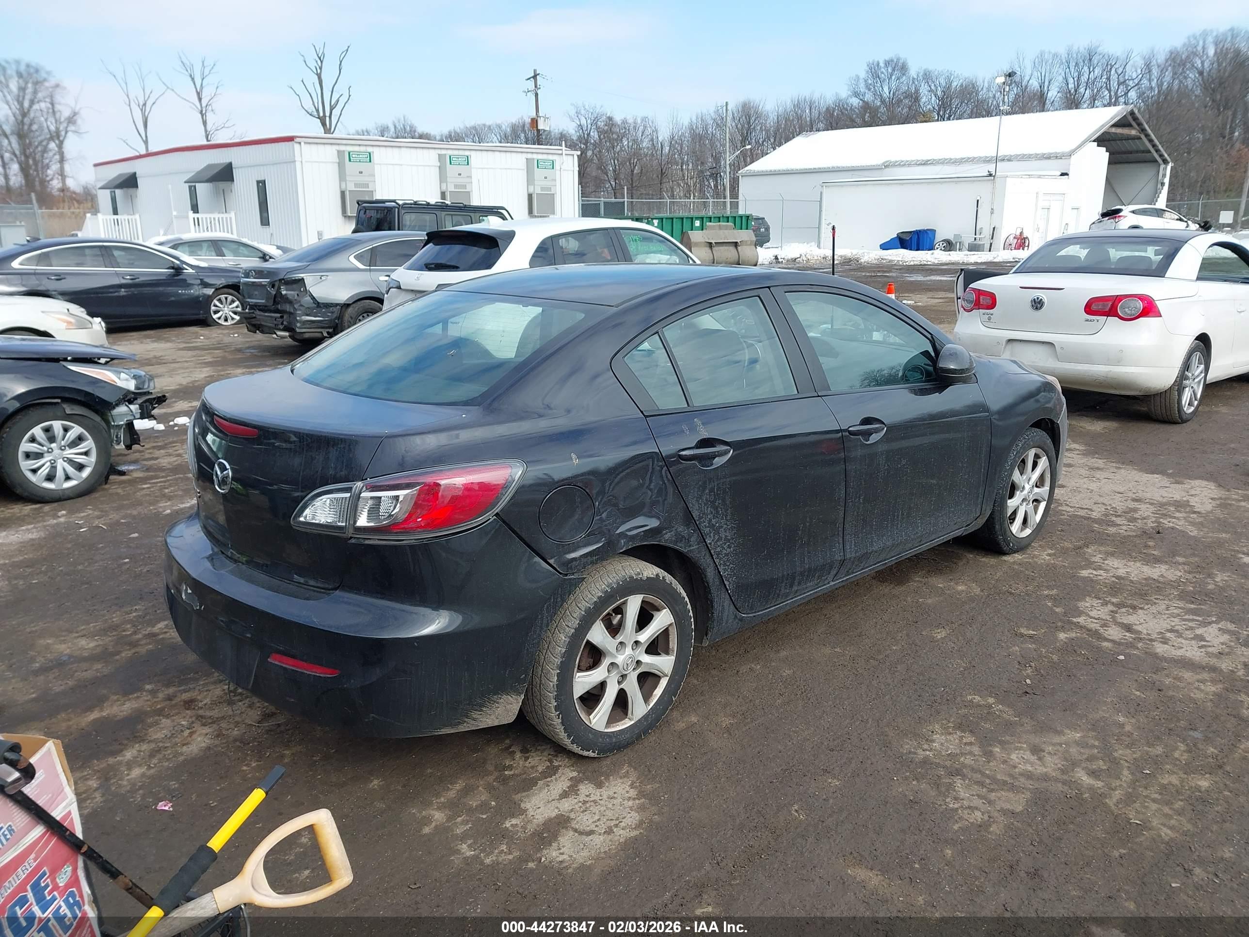 MAZDA MAZDA3 image 4