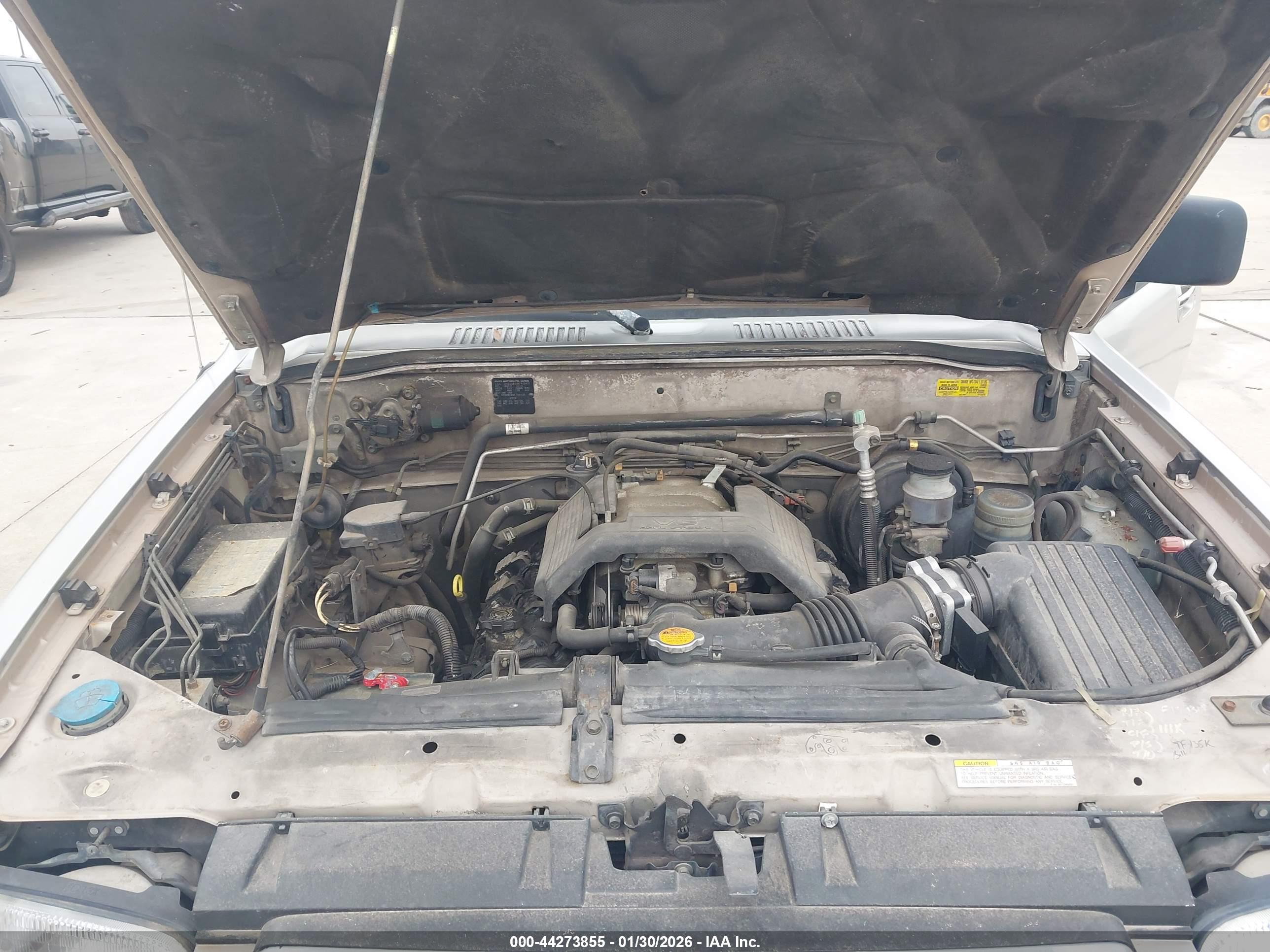 ISUZU TROOPER image 10