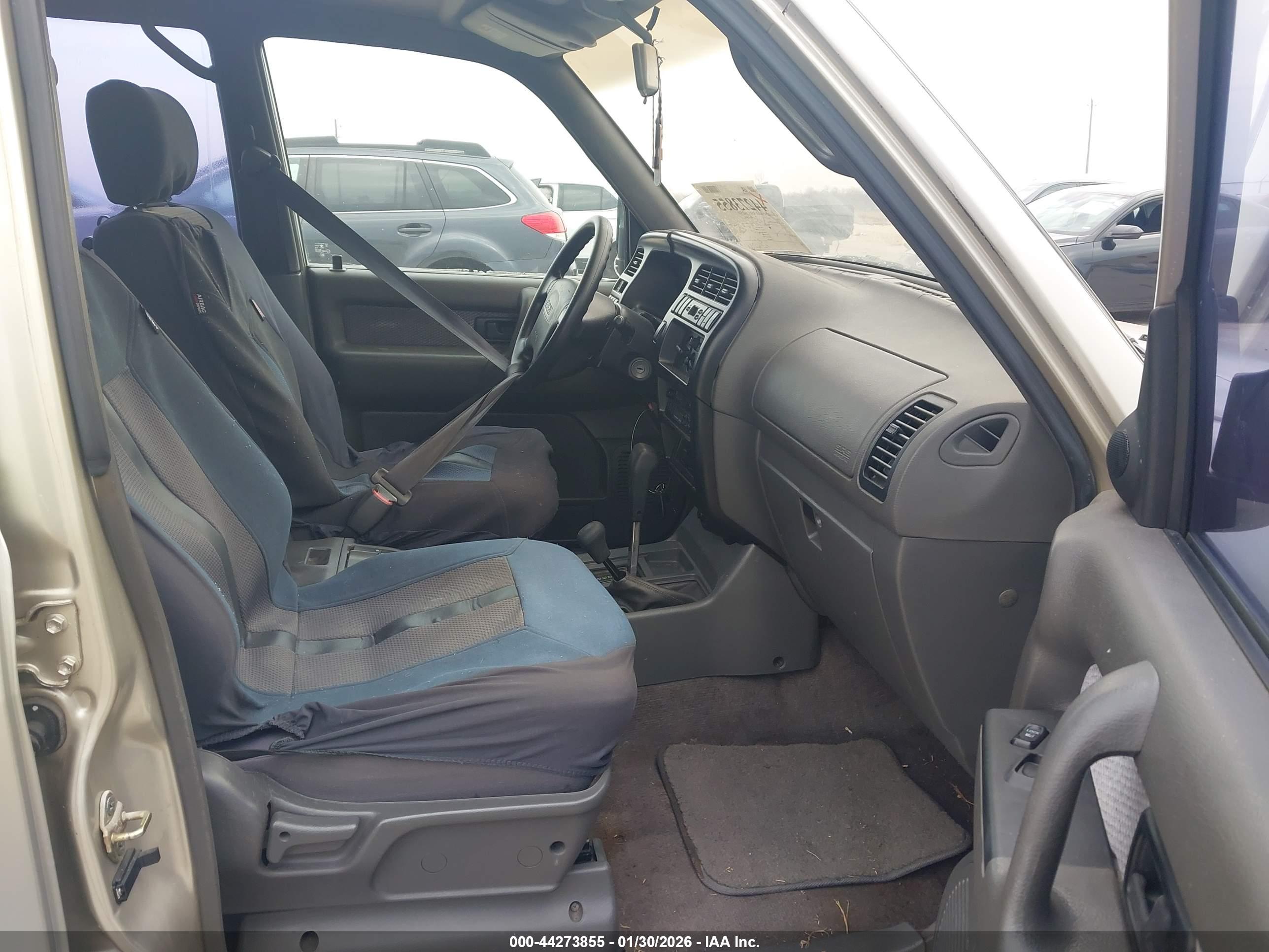 ISUZU TROOPER image 5