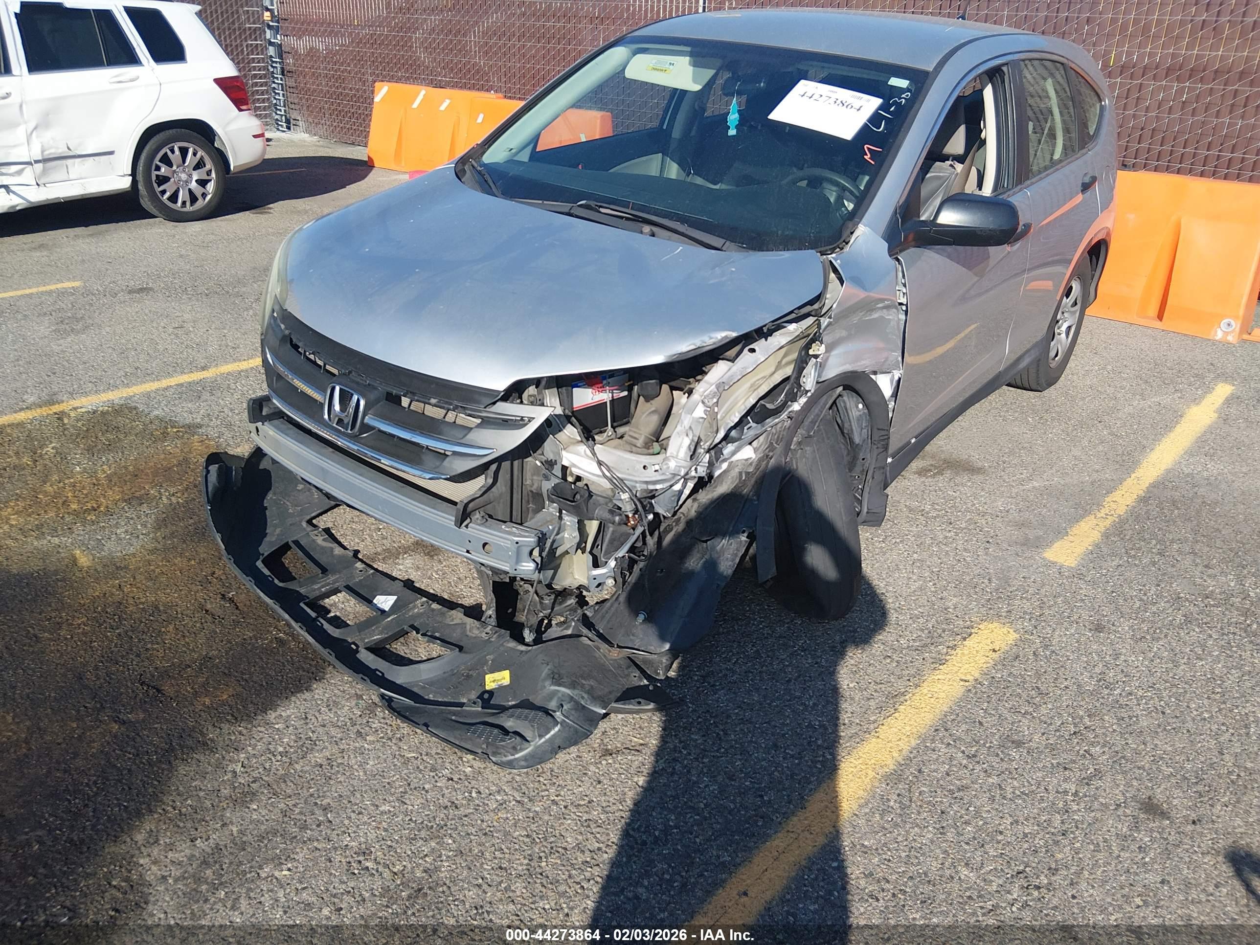 HONDA CR-V image 2