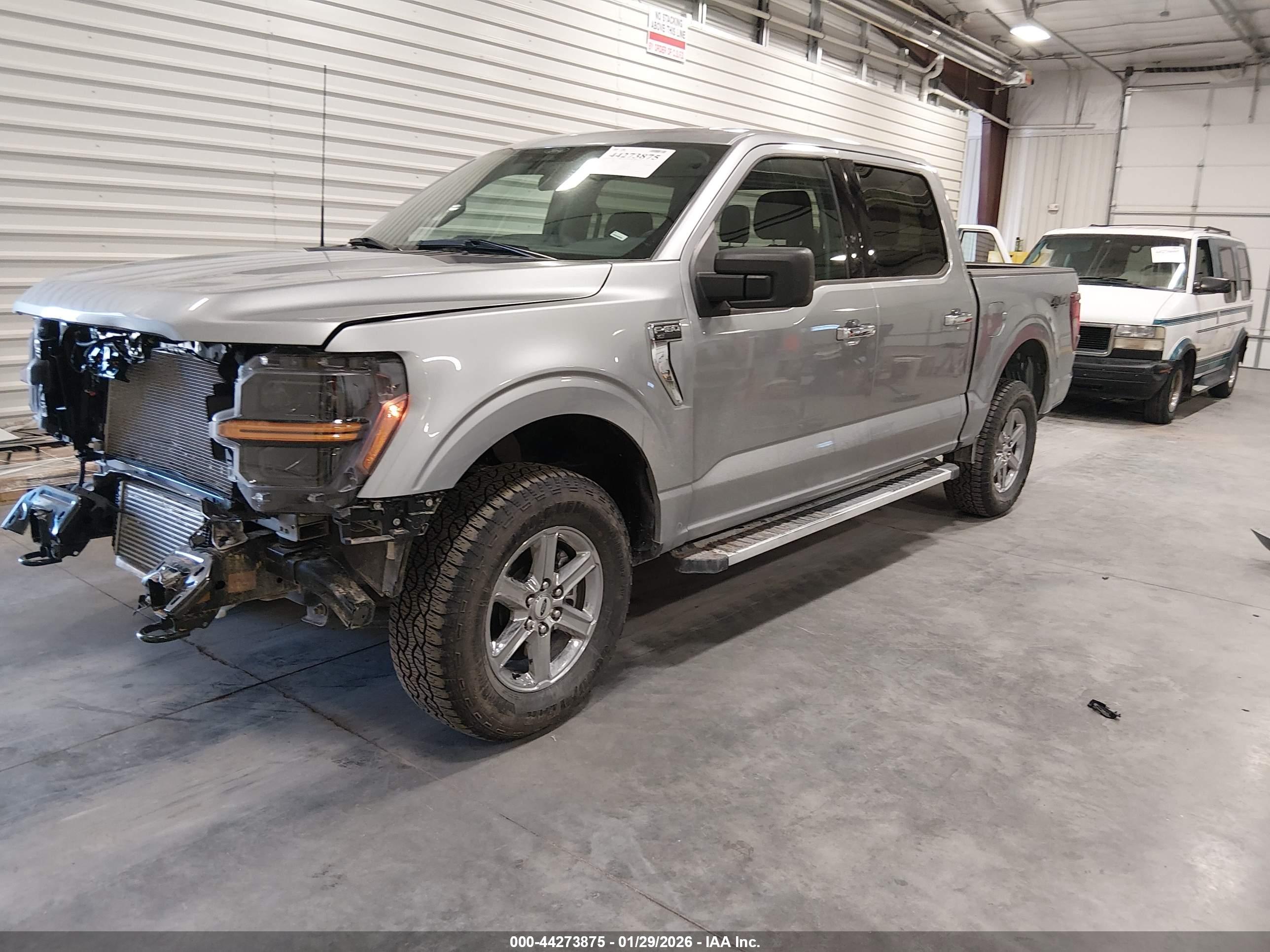 FORD F-150 image 2