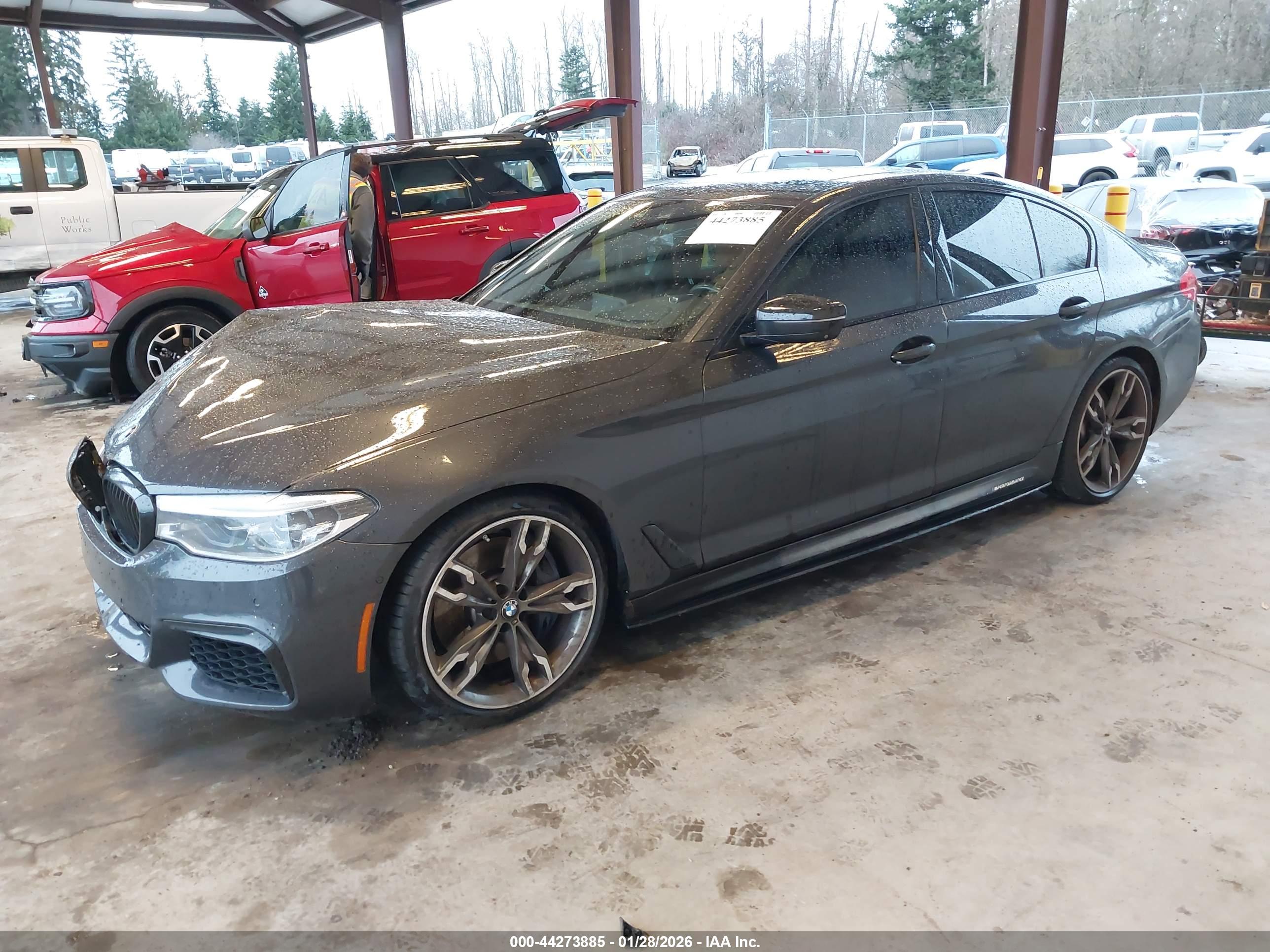 BMW M550I image 2