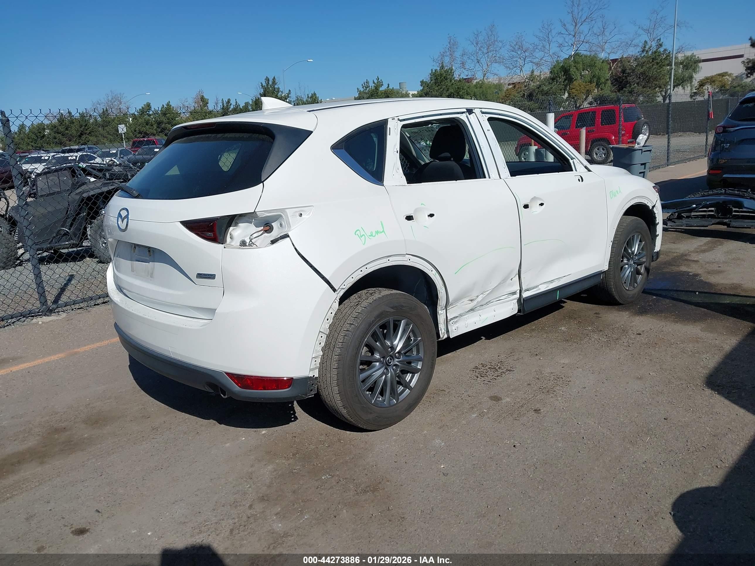 MAZDA CX-5 image 4
