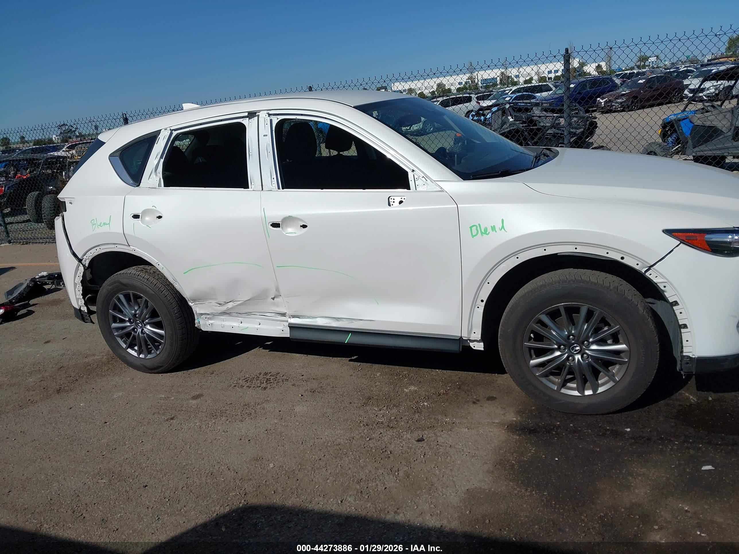 MAZDA CX-5 image 6