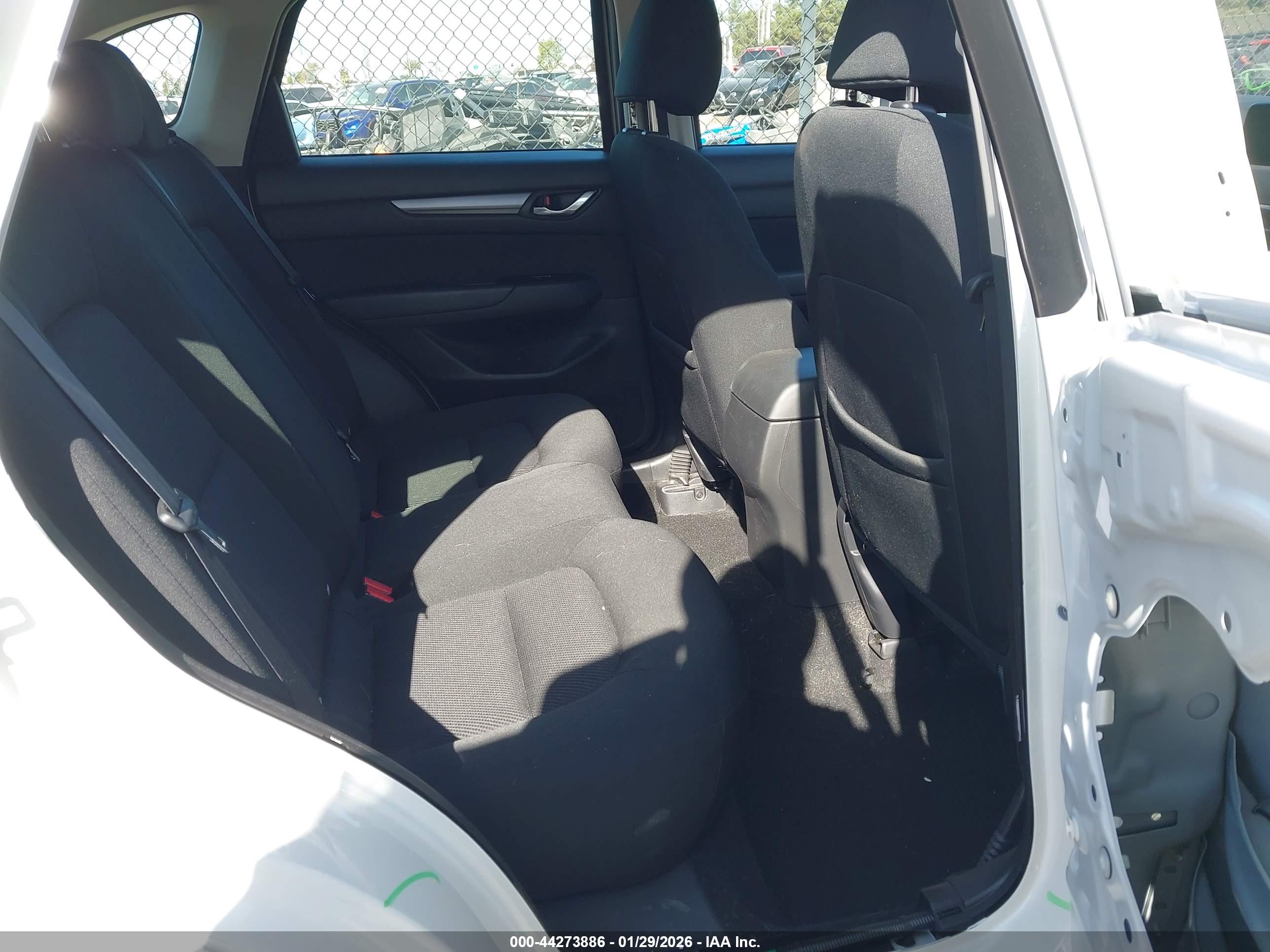 MAZDA CX-5 image 8
