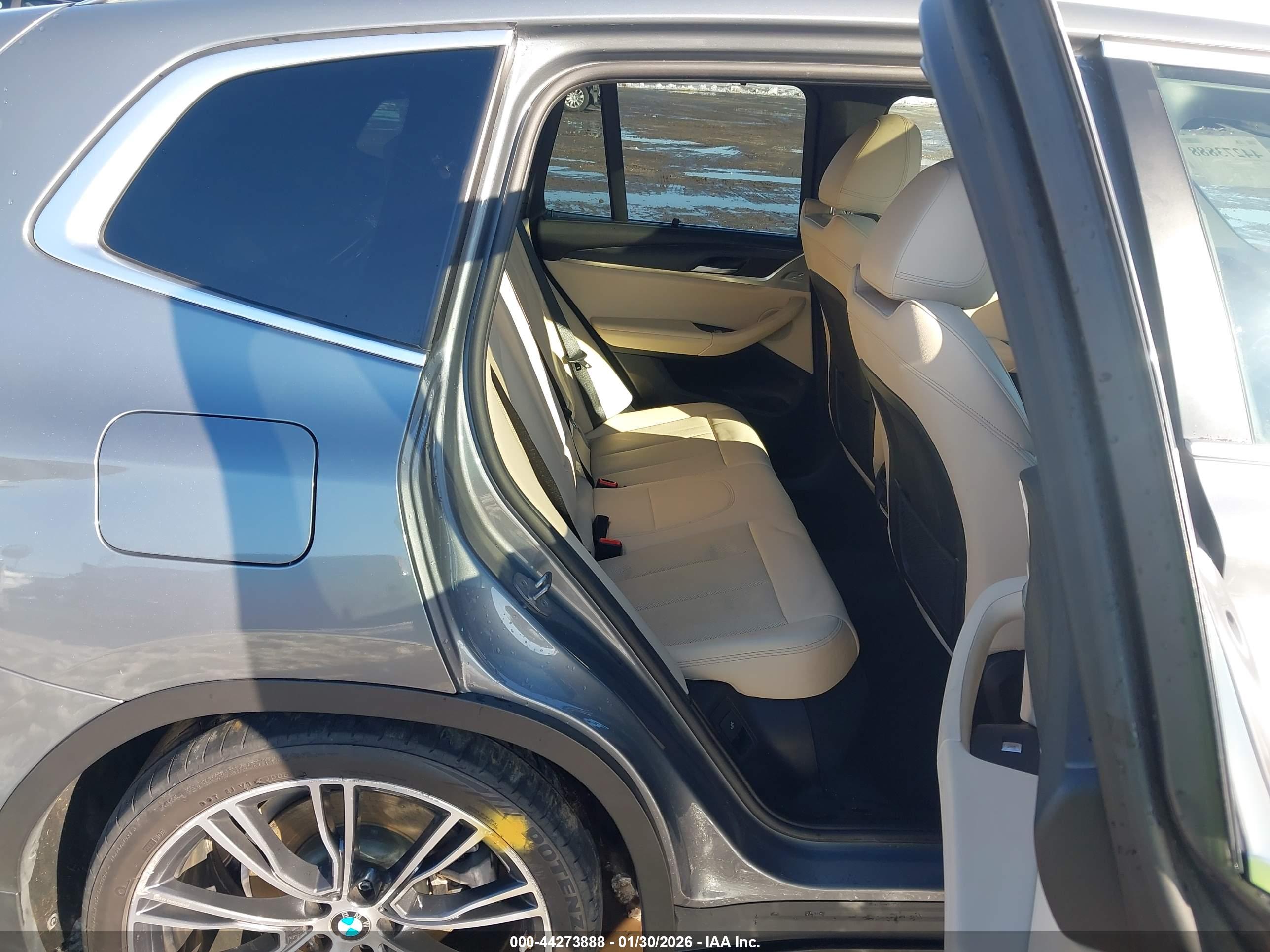 BMW X3 image 8