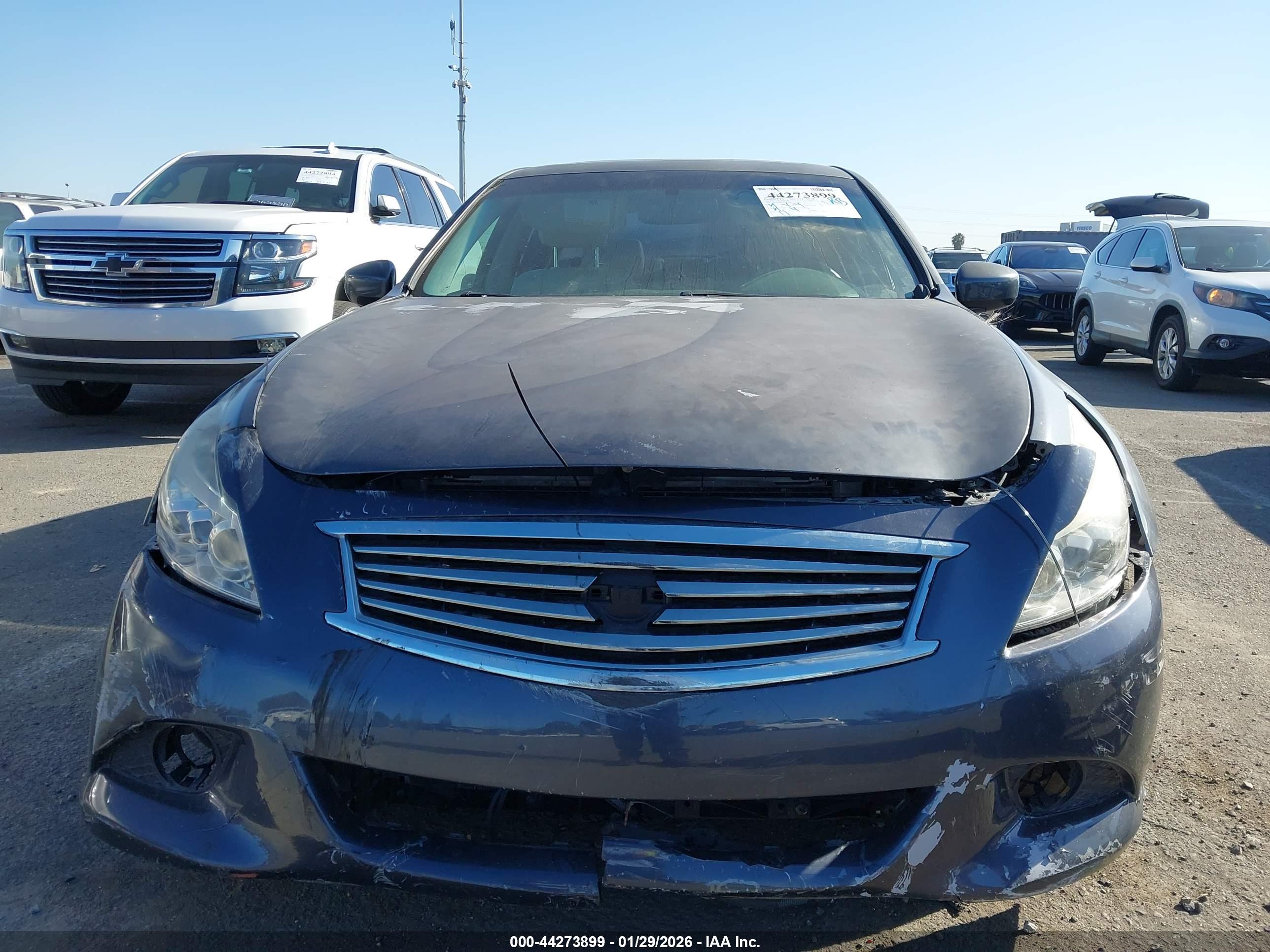 INFINITI G37 image 6