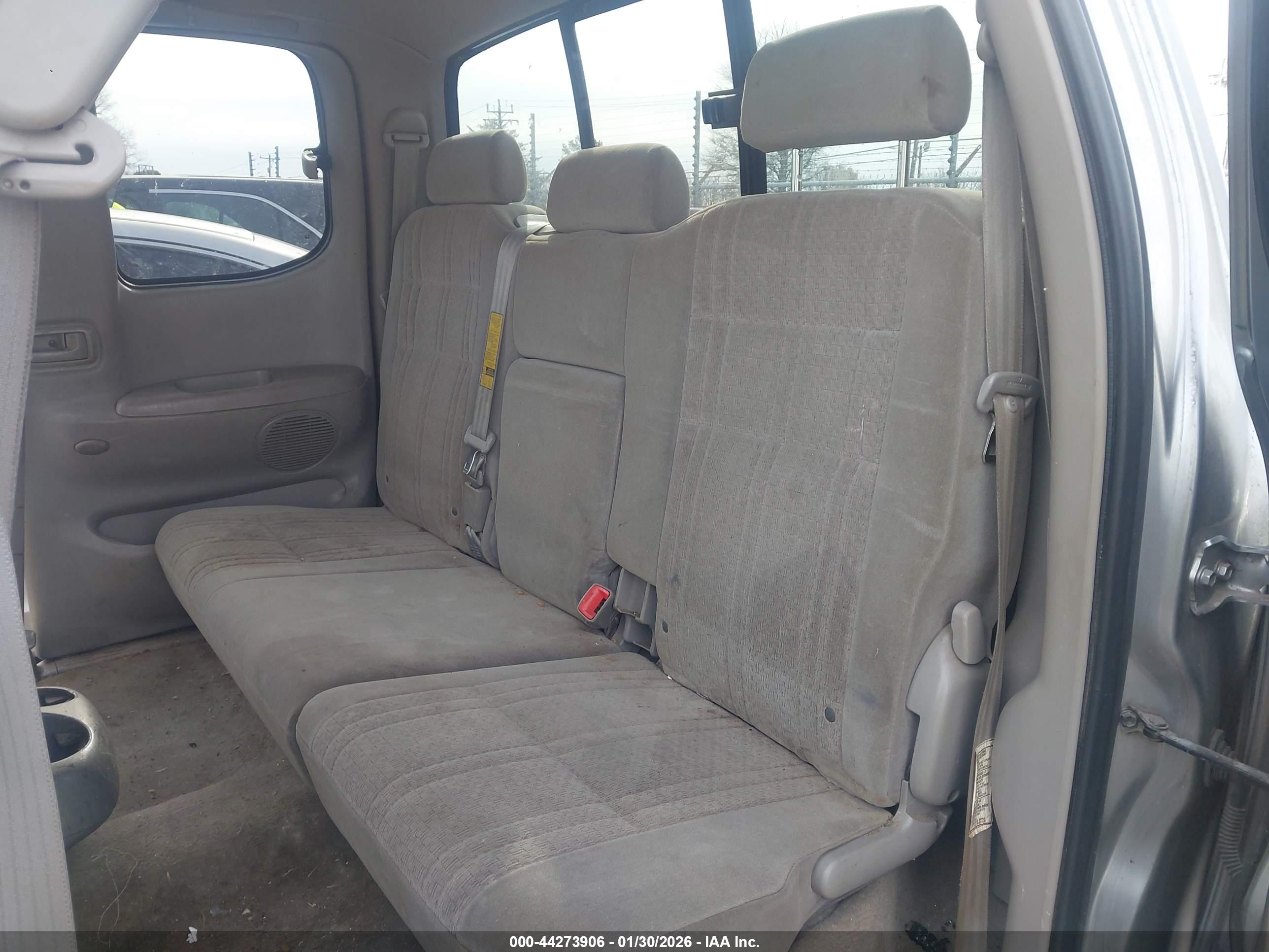 TOYOTA TUNDRA image 8