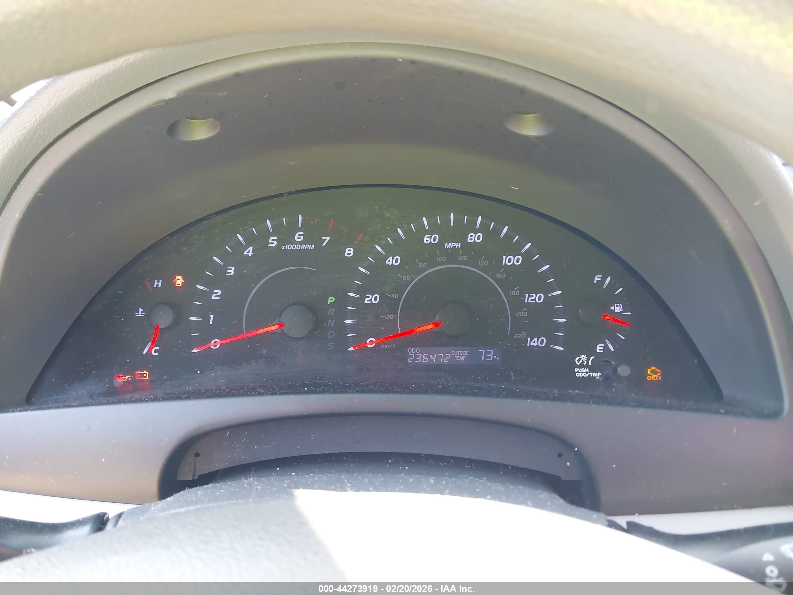 TOYOTA CAMRY image 7