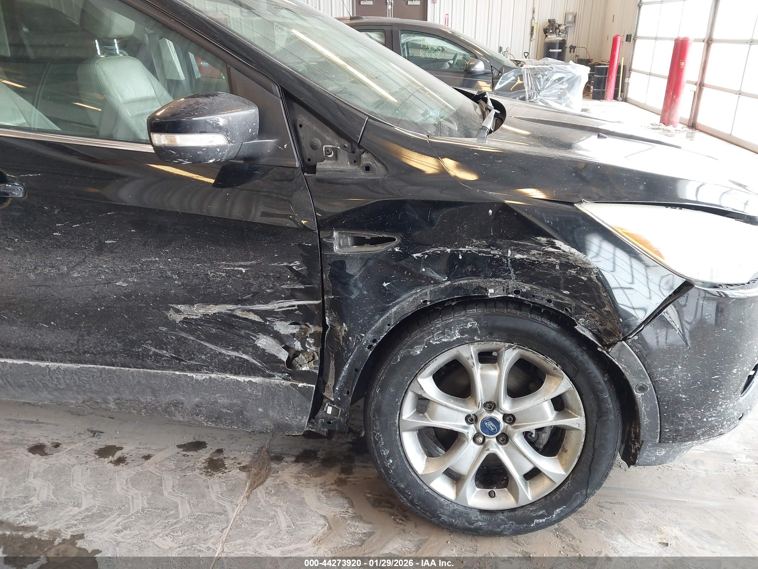 FORD ESCAPE image 6