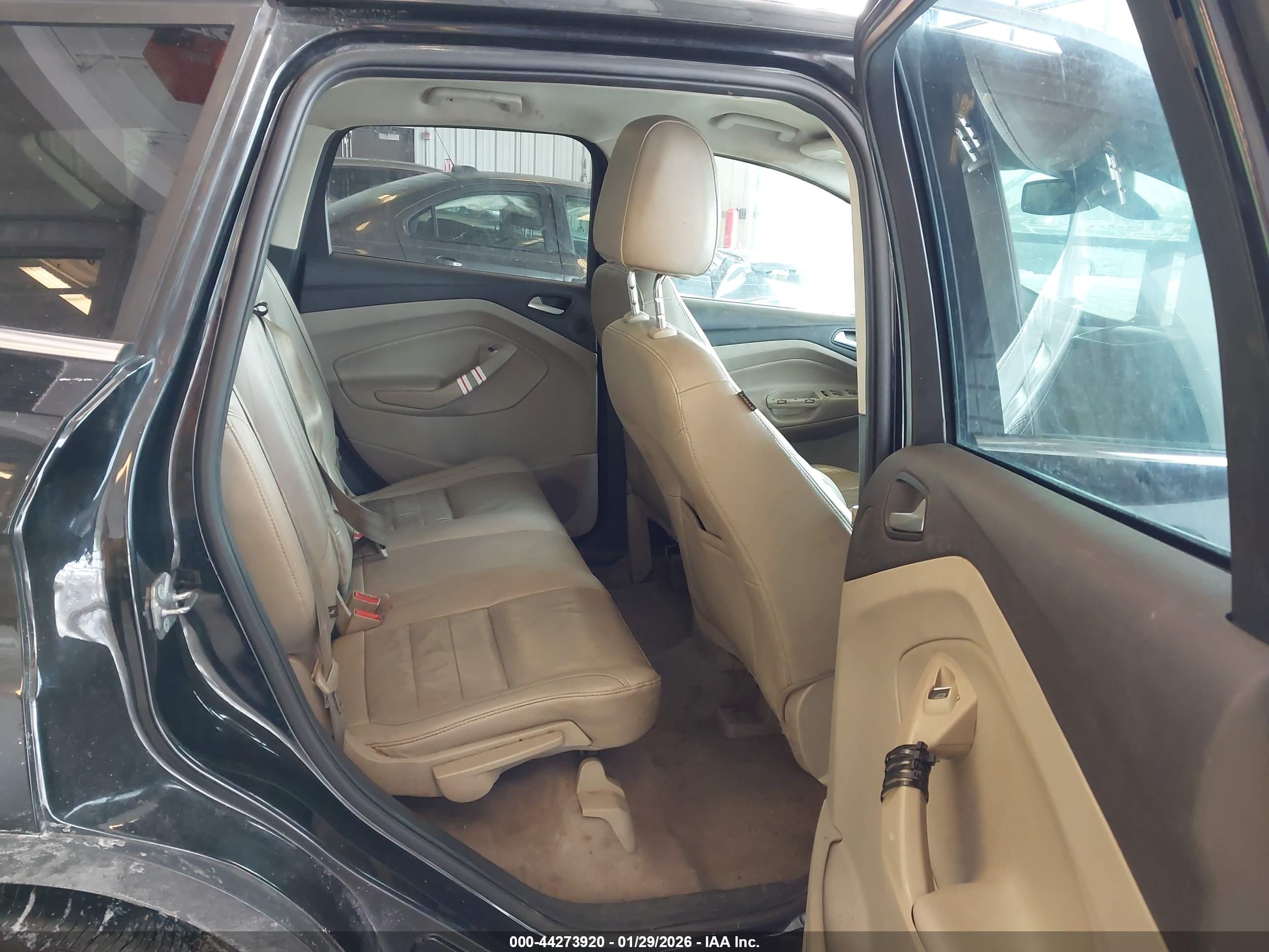 FORD ESCAPE image 8
