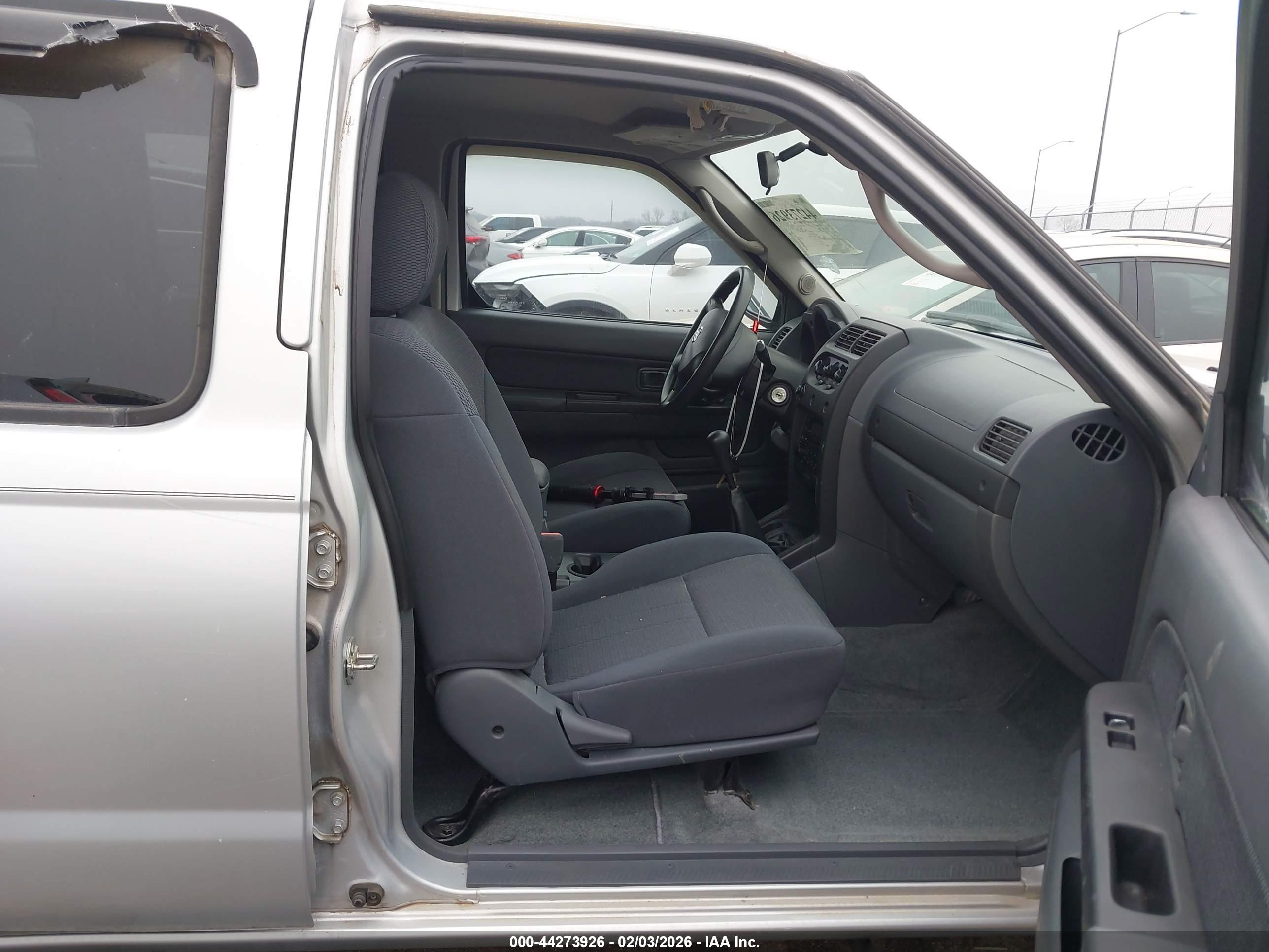 NISSAN FRONTIER image 5