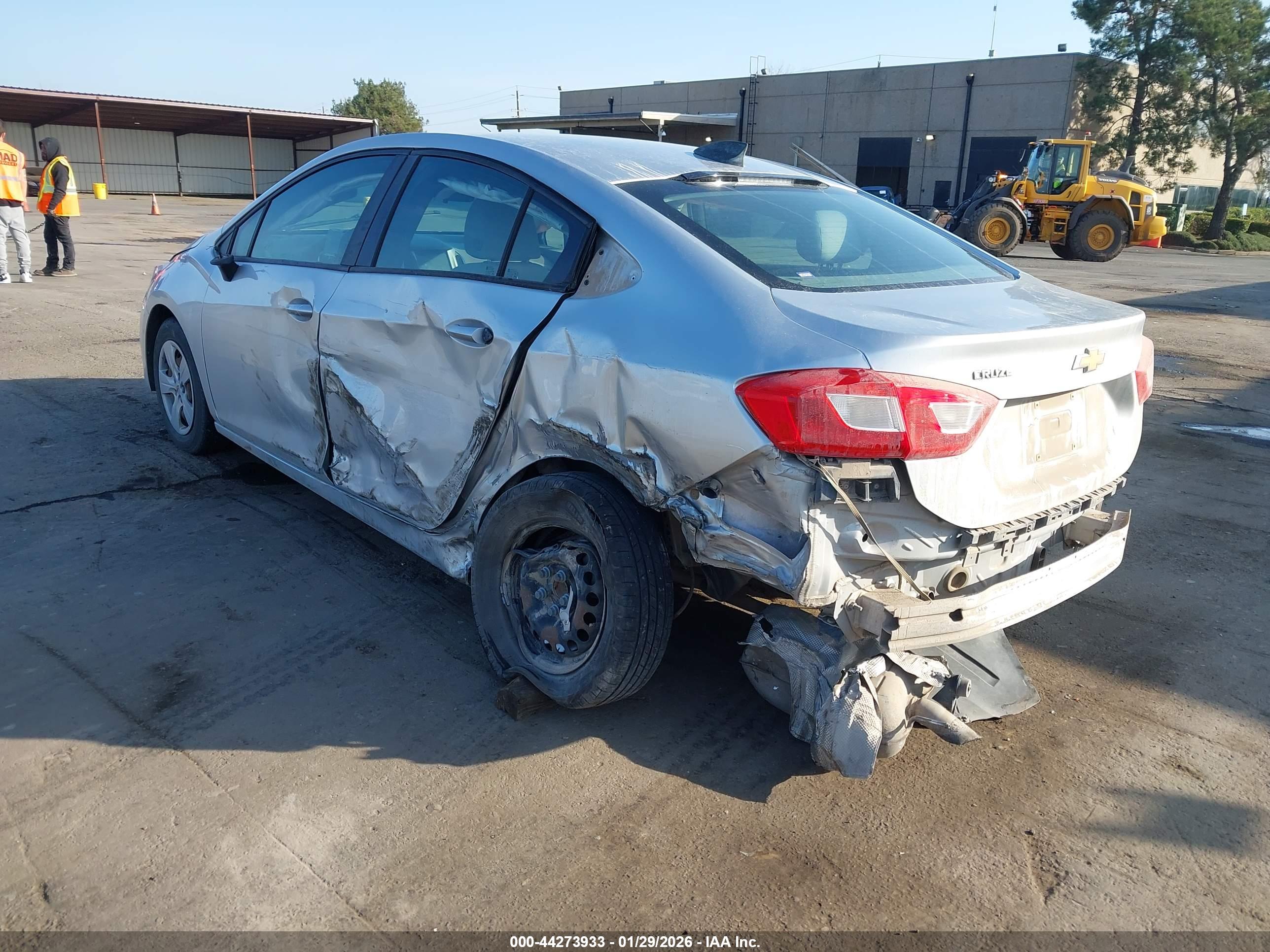 CHEVROLET CRUZE image 3