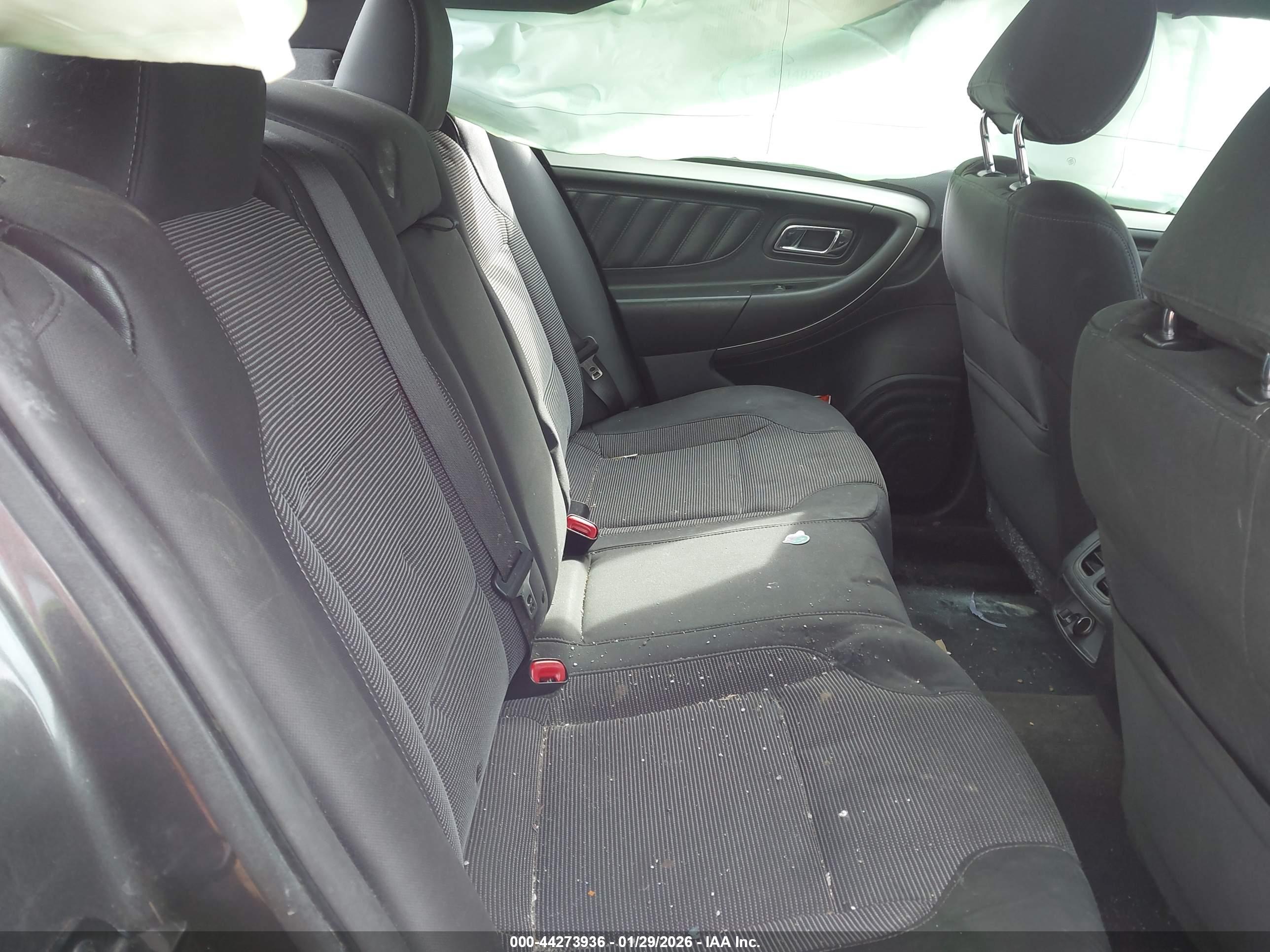 FORD TAURUS image 8