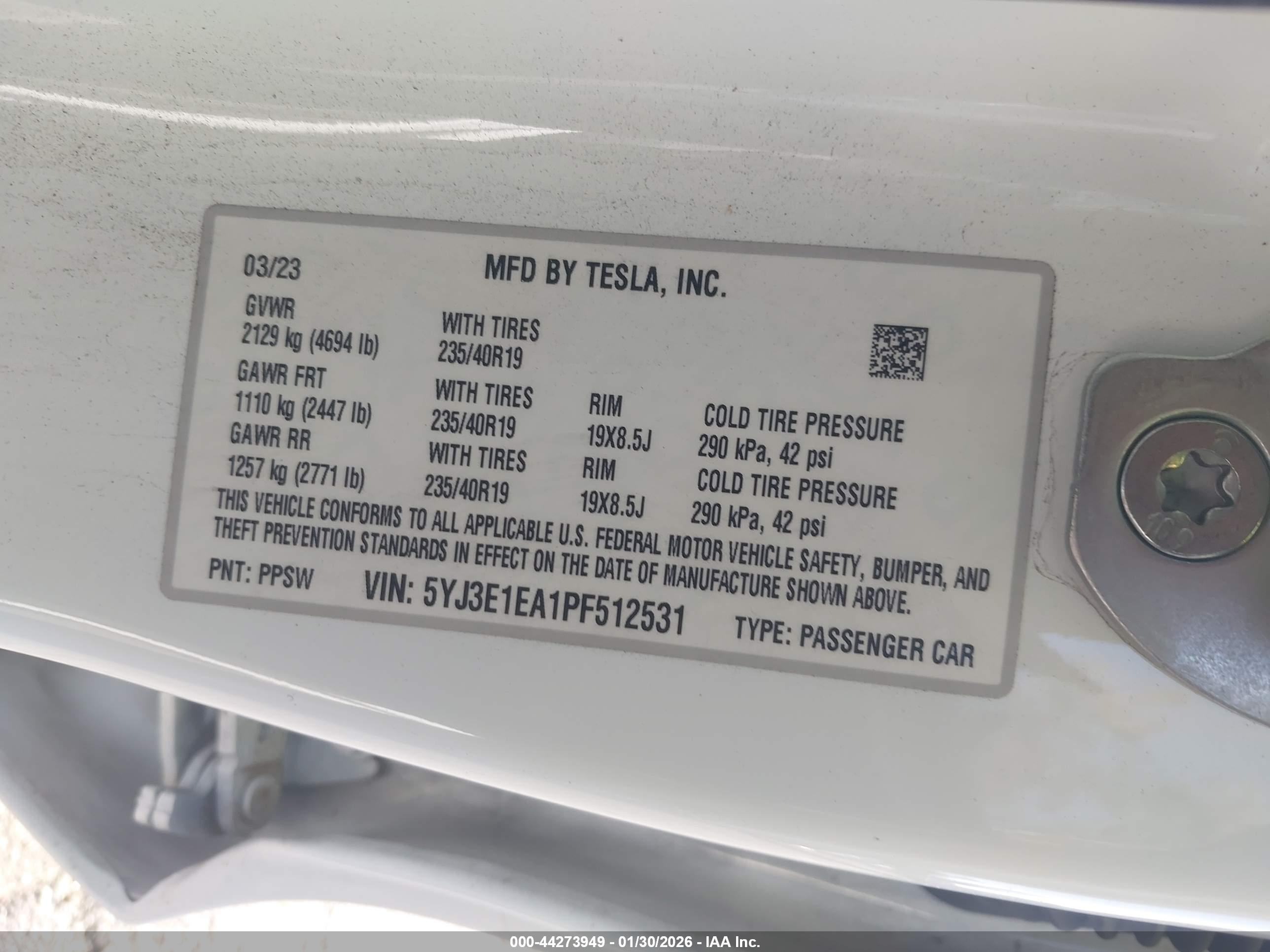 TESLA MODEL image 9